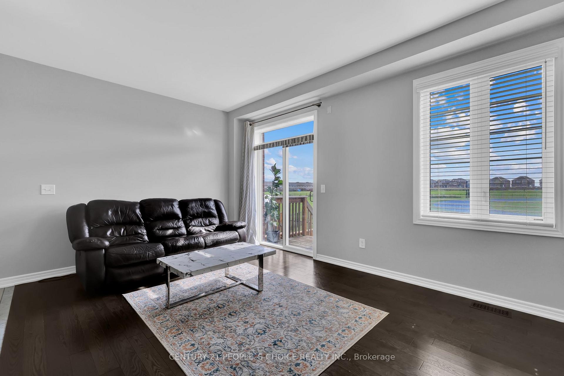 Photo 7 of 38 Narbonne Crescent, Hamilton, Stoney Creek Mountain — HOMEH