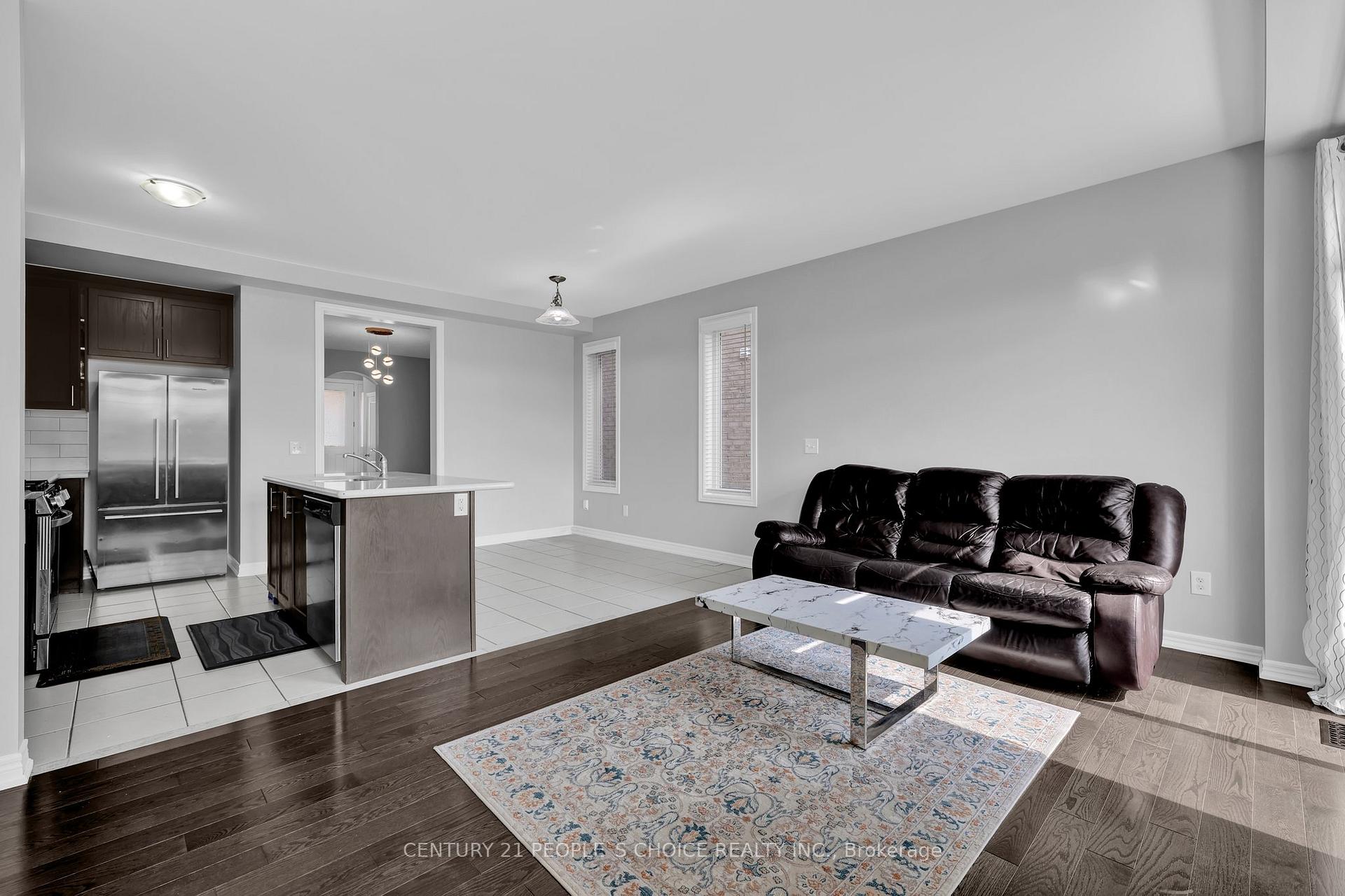 Photo 8 of 38 Narbonne Crescent, Hamilton, Stoney Creek Mountain — HOMEH