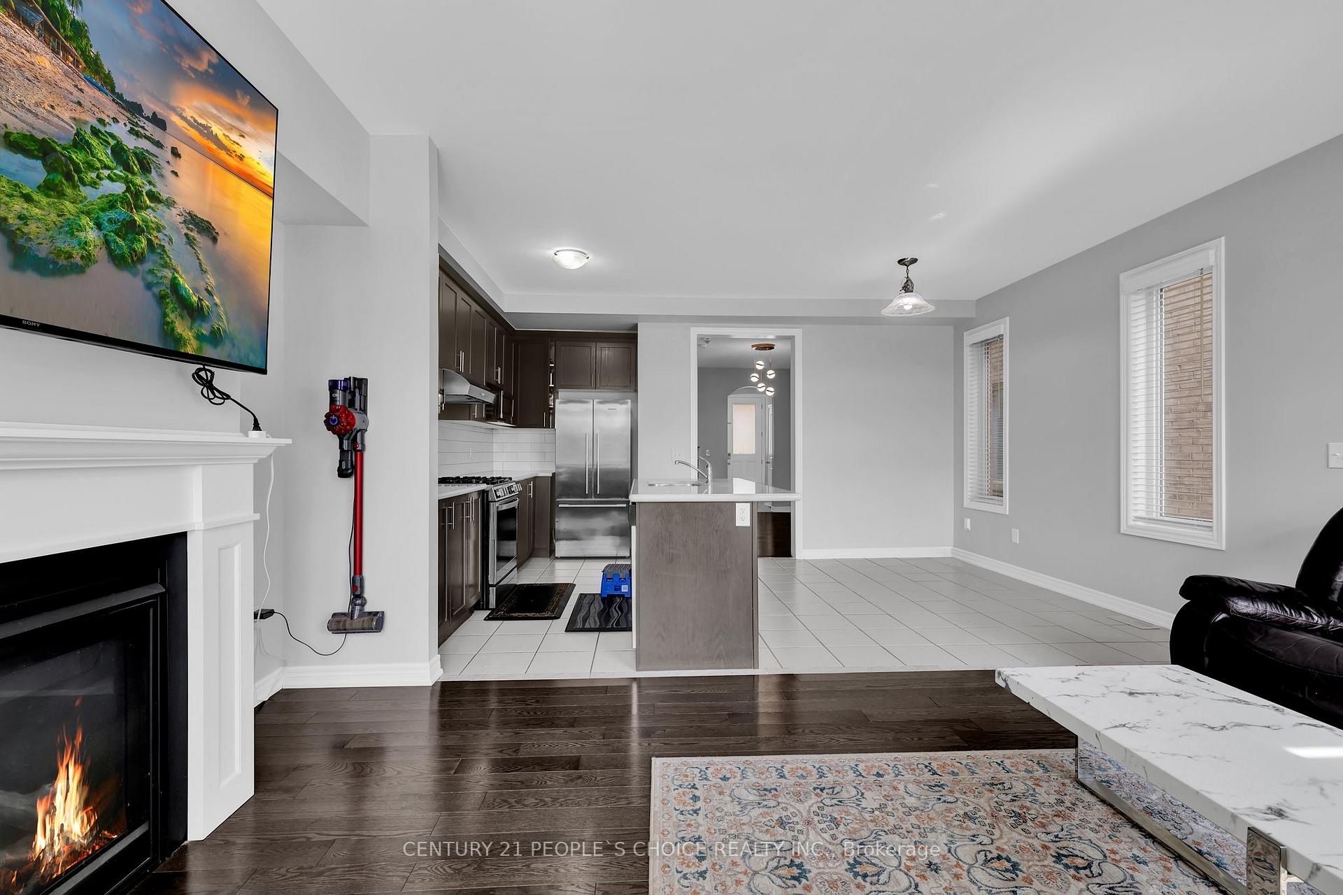 Photo 11 of 38 Narbonne Crescent, Hamilton, Stoney Creek Mountain — HOMEH