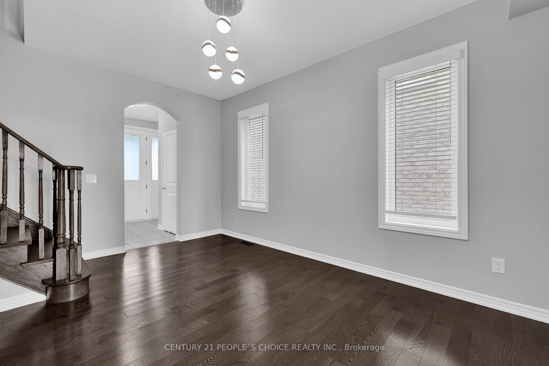 Photo 22 of 38 Narbonne Crescent, Hamilton, Stoney Creek Mountain — HOMEH