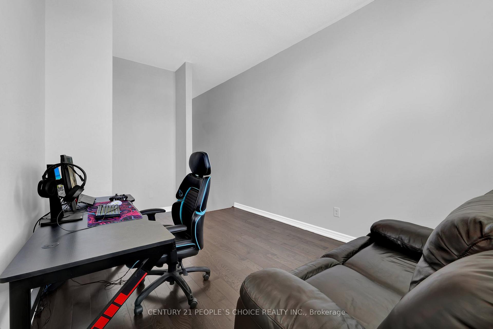 Photo 24 of 38 Narbonne Crescent, Hamilton, Stoney Creek Mountain — HOMEH