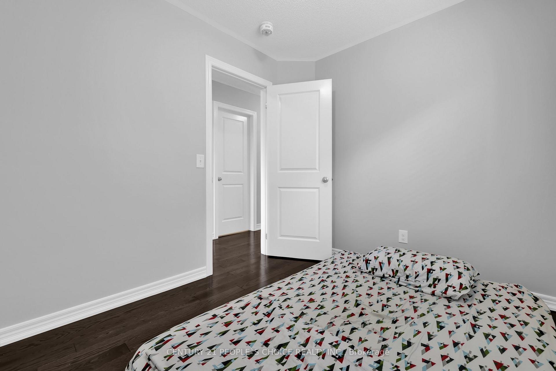 Photo 28 of 38 Narbonne Crescent, Hamilton, Stoney Creek Mountain — HOMEH