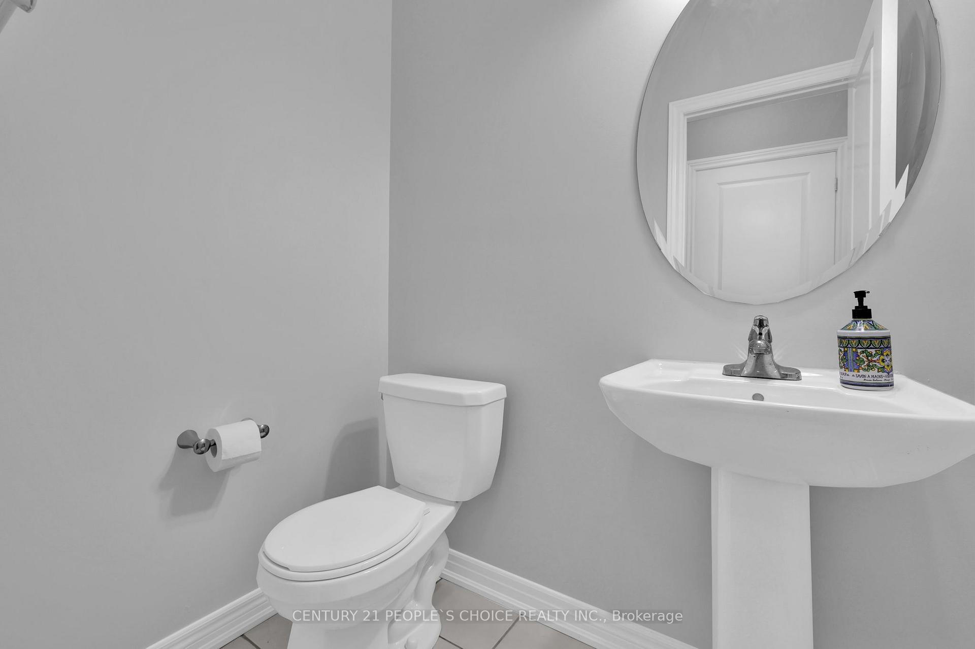 Photo 35 of 38 Narbonne Crescent, Hamilton, Stoney Creek Mountain — HOMEH