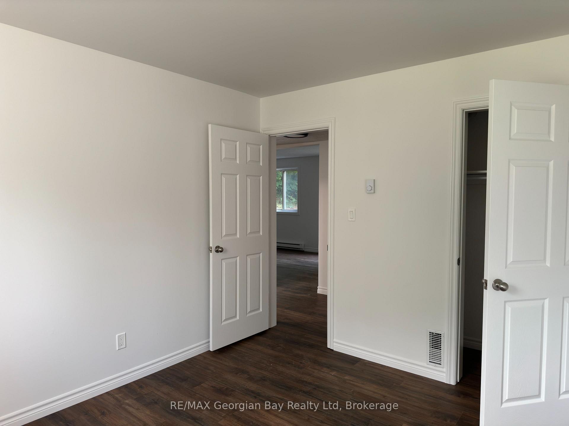 Photo 6 of 576 William Street, Midland — HOMEH