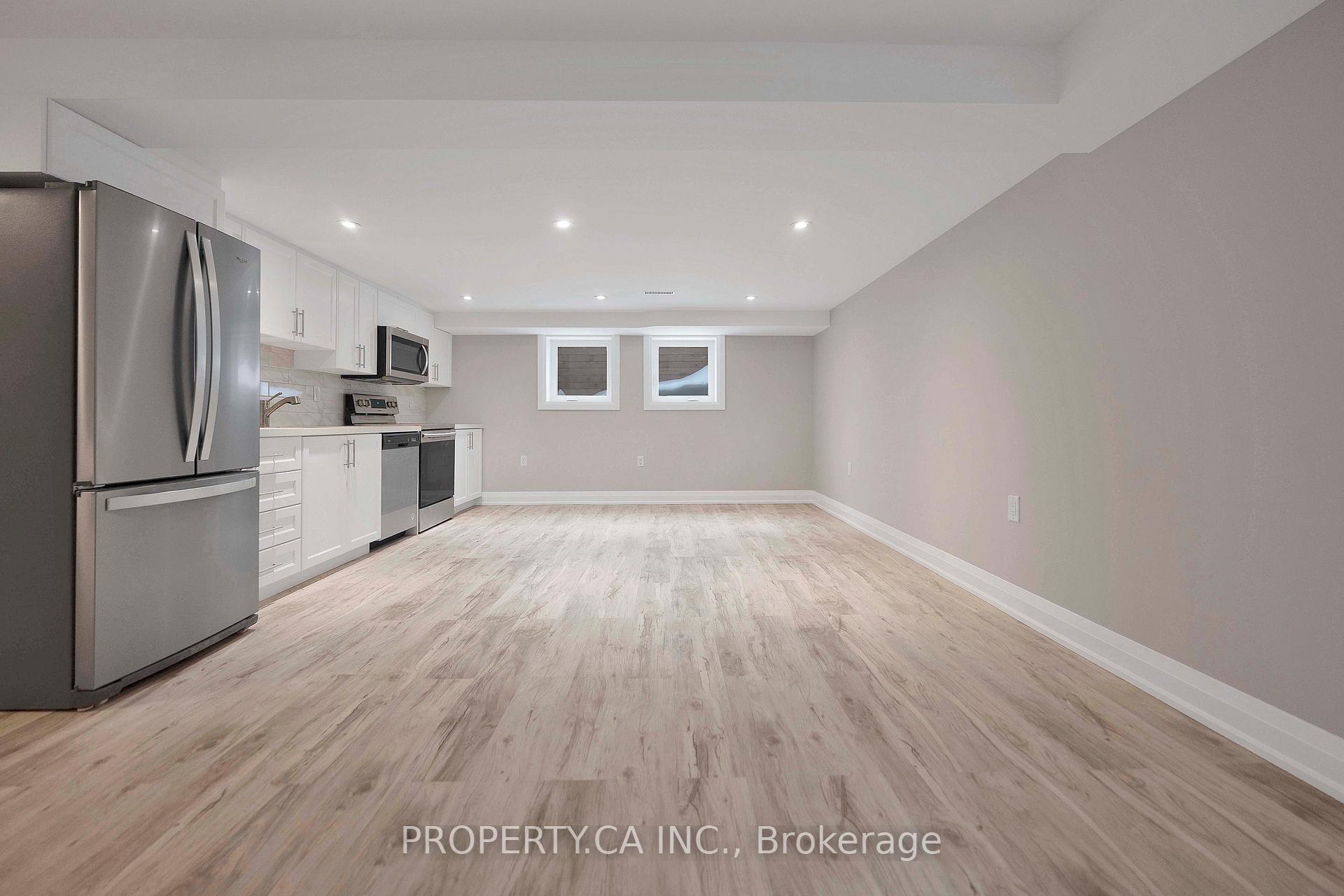 Photo 2 of Unit Lower, 17 Sable Drive, Hamilton, Ancaster — HOMEH