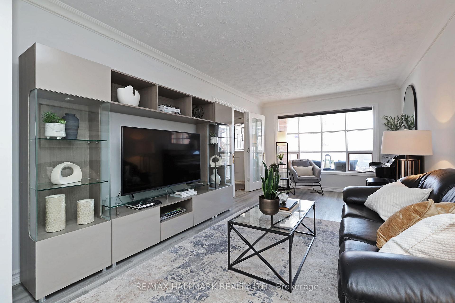 Photo 8 of 553 Raymerville Drive, Markham, Raymerville — HOMEH