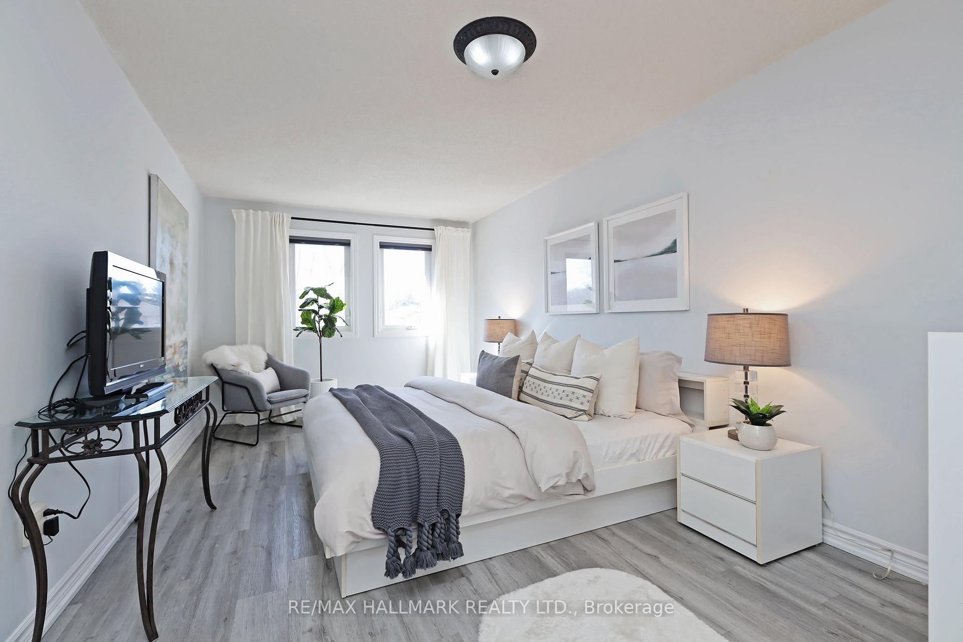 Photo 21 of 553 Raymerville Drive, Markham, Raymerville — HOMEH