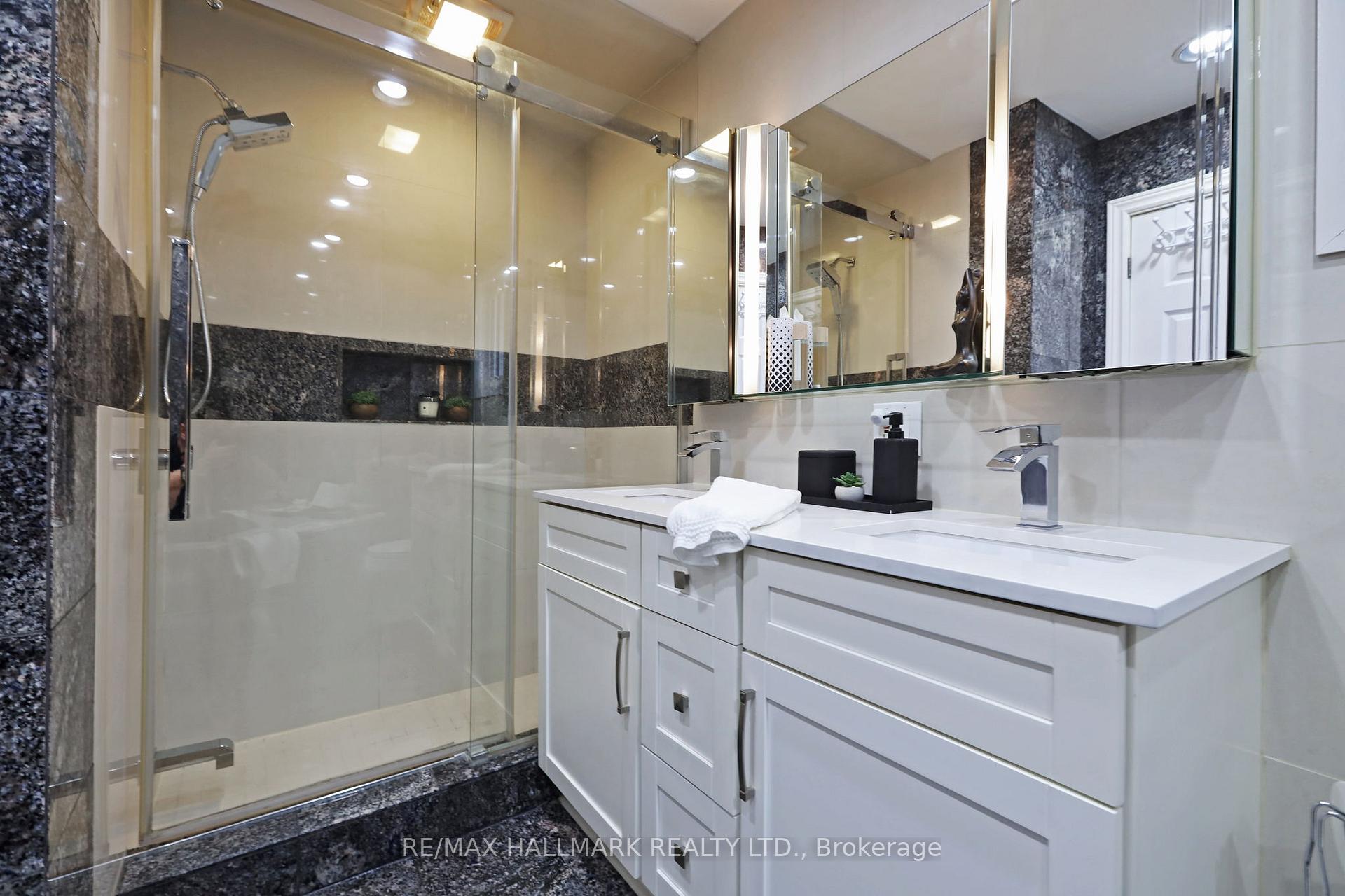 Photo 23 of 553 Raymerville Drive, Markham, Raymerville — HOMEH