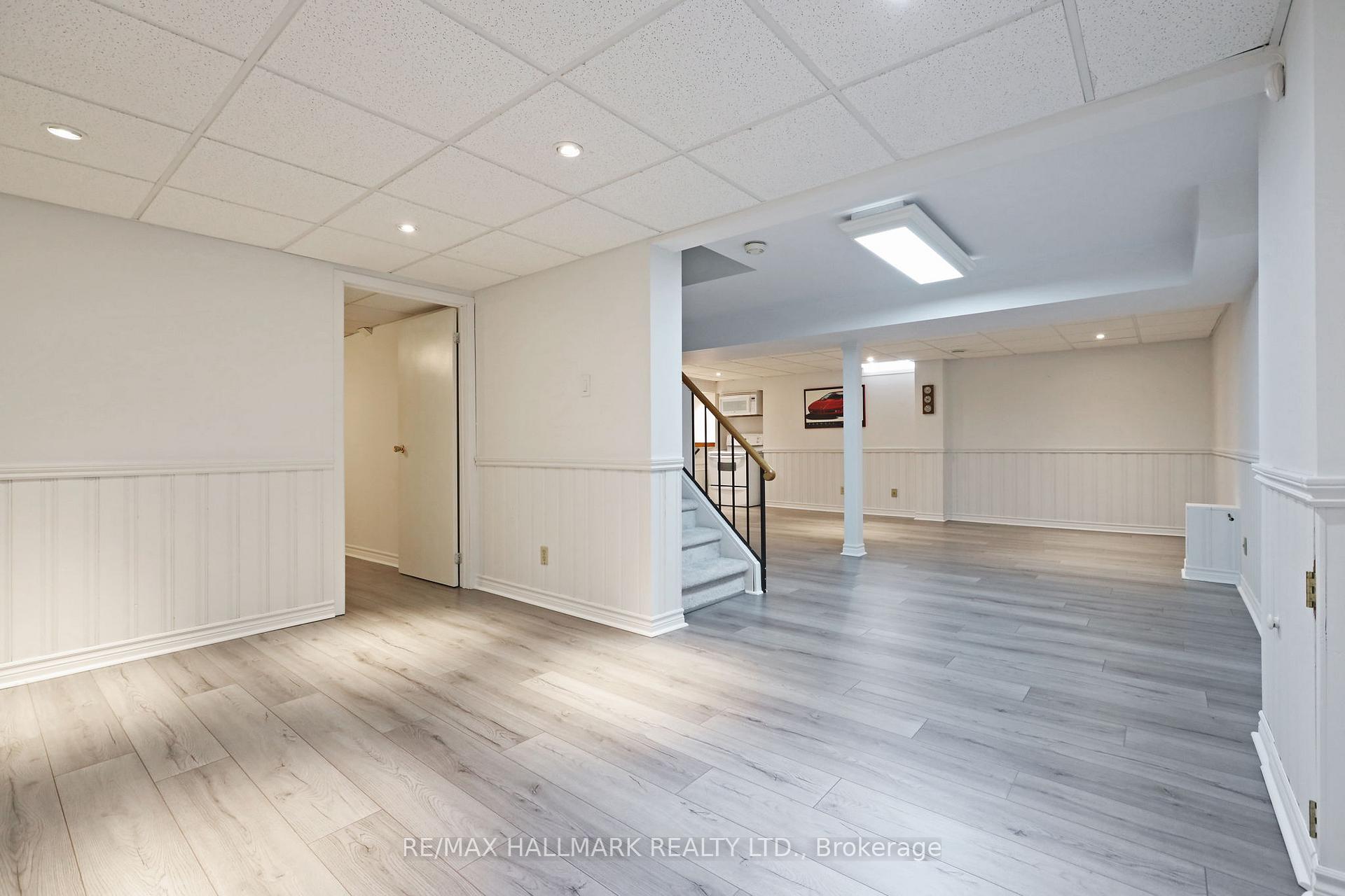 Photo 35 of 553 Raymerville Drive, Markham, Raymerville — HOMEH