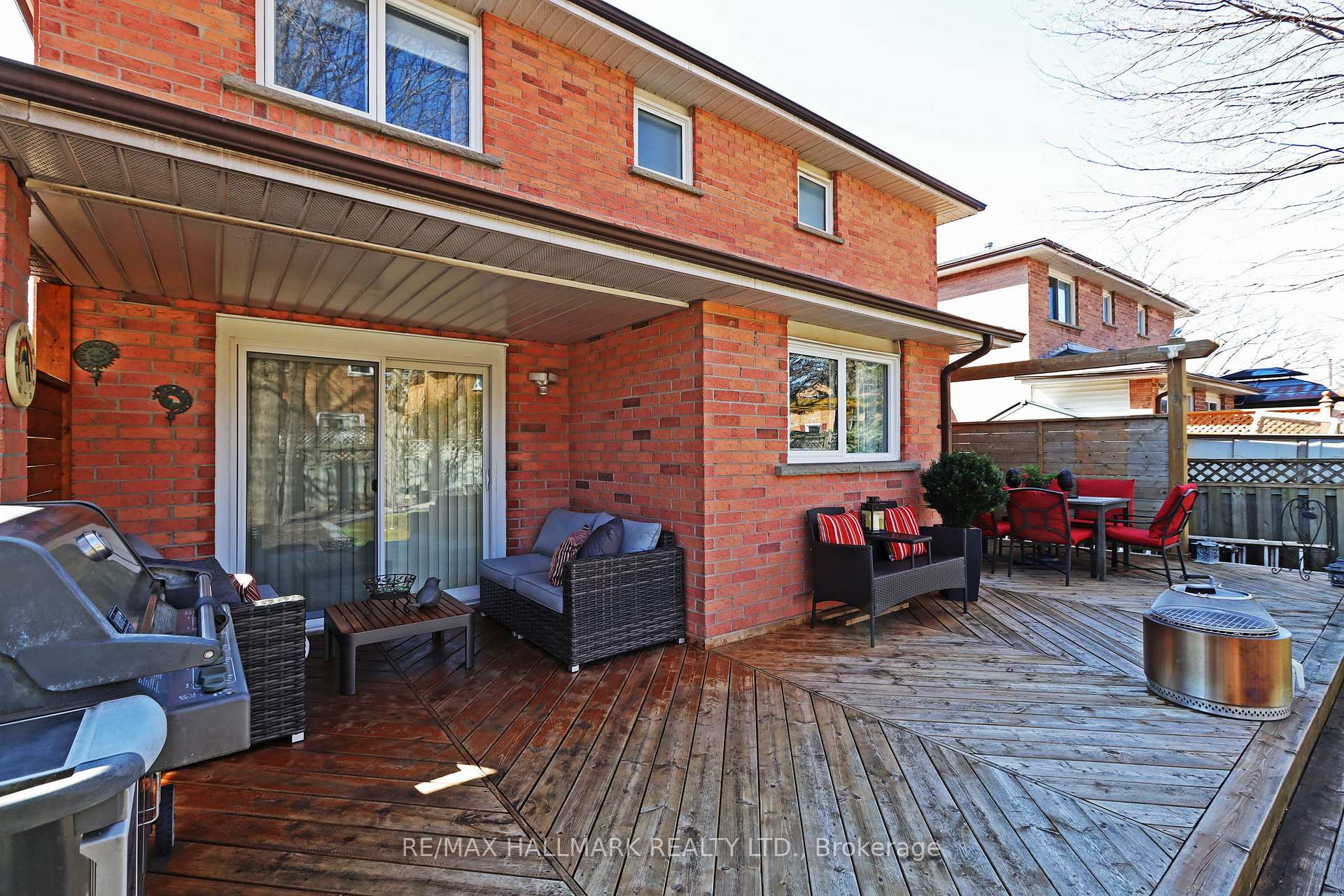 Photo 45 of 553 Raymerville Drive, Markham, Raymerville — HOMEH