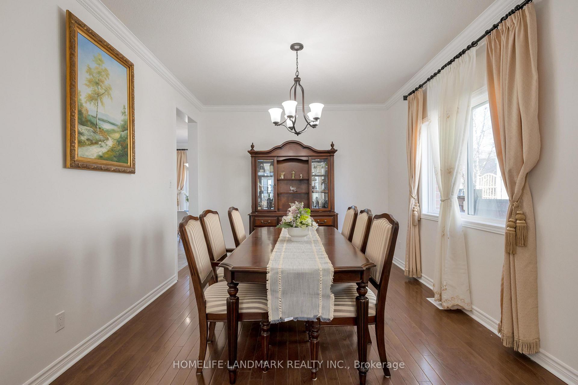 Photo 9 of 261 Waterbend Crescent, Kitchener — HOMEH