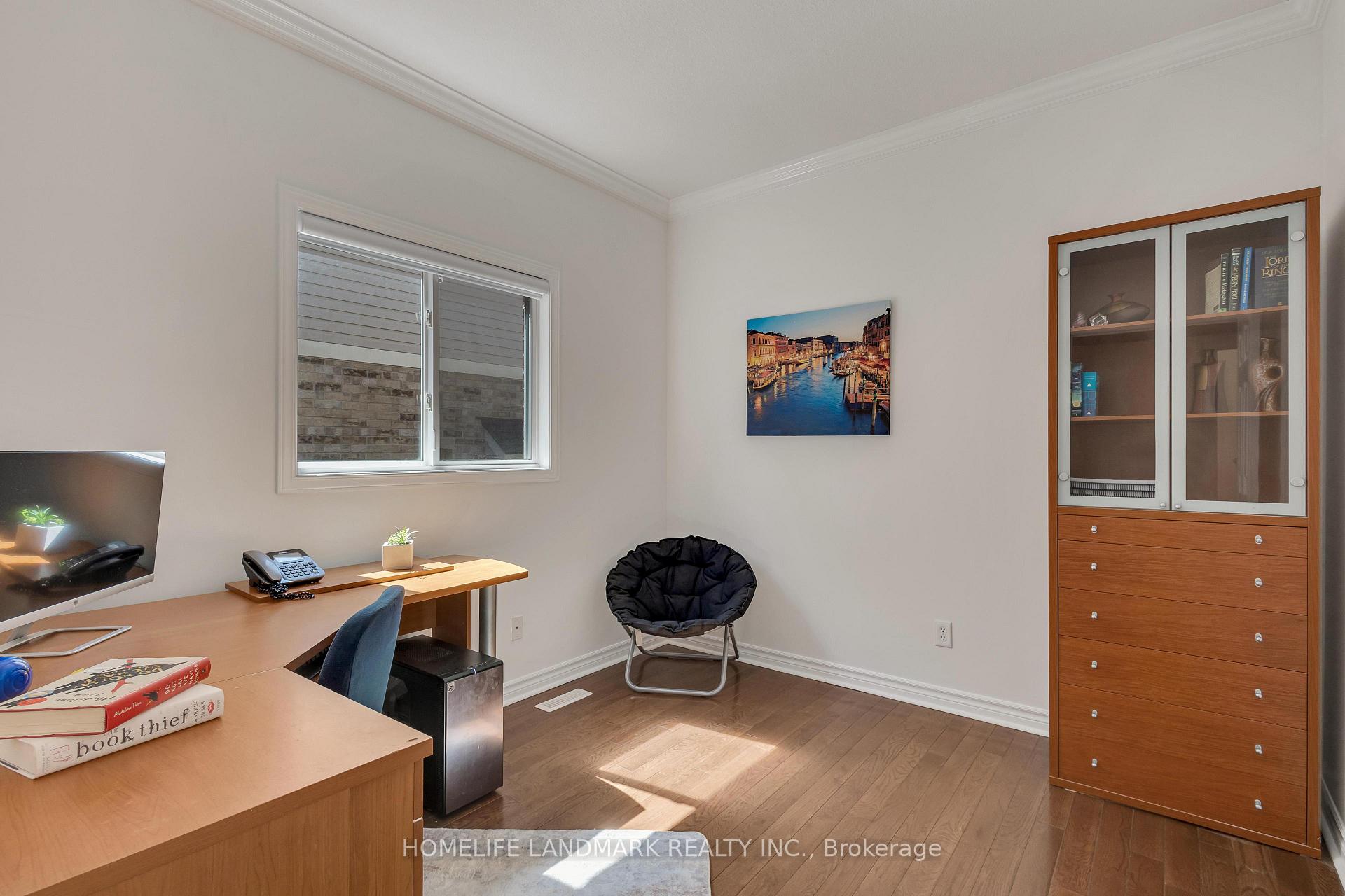 Photo 21 of 261 Waterbend Crescent, Kitchener — HOMEH