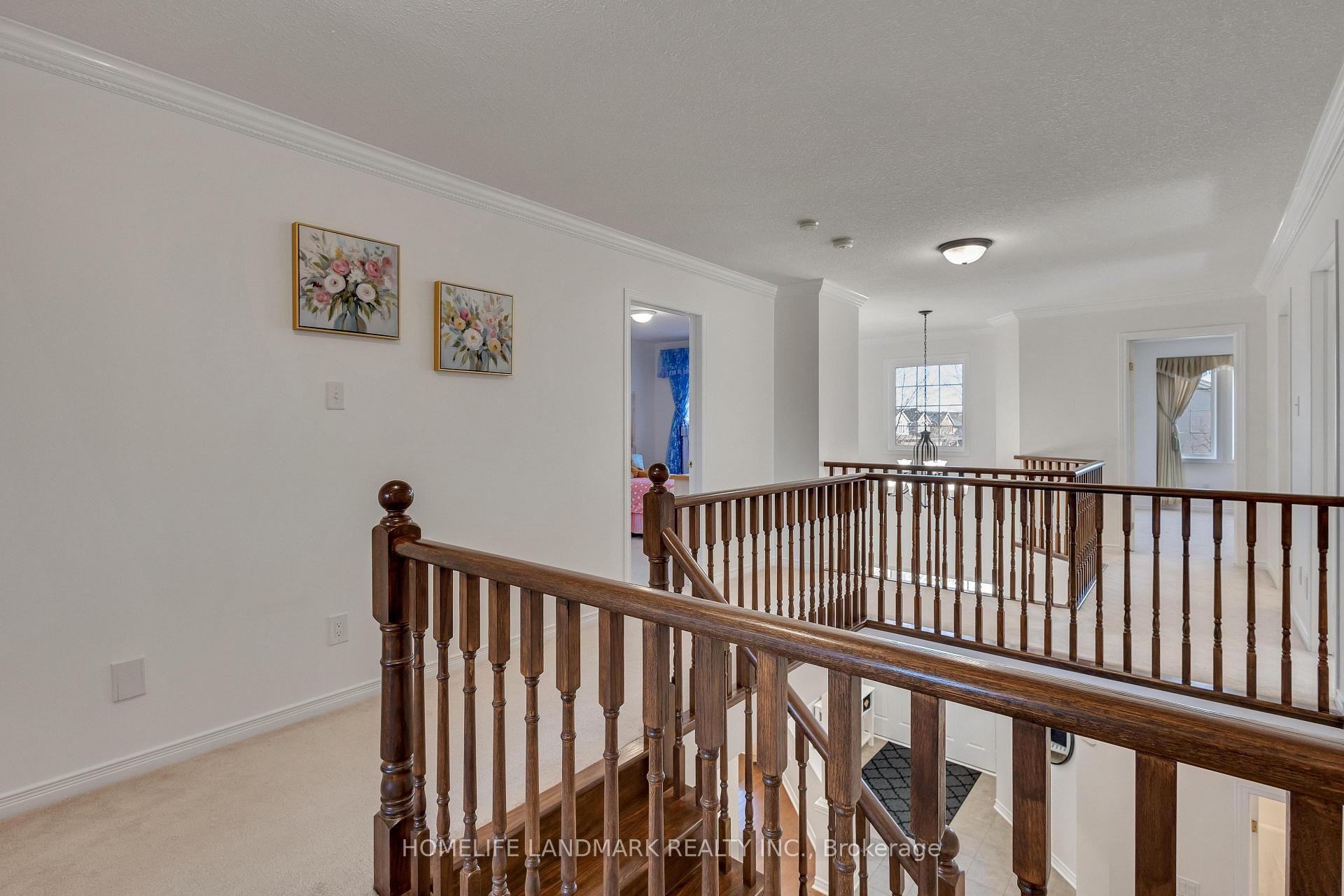 Photo 23 of 261 Waterbend Crescent, Kitchener — HOMEH