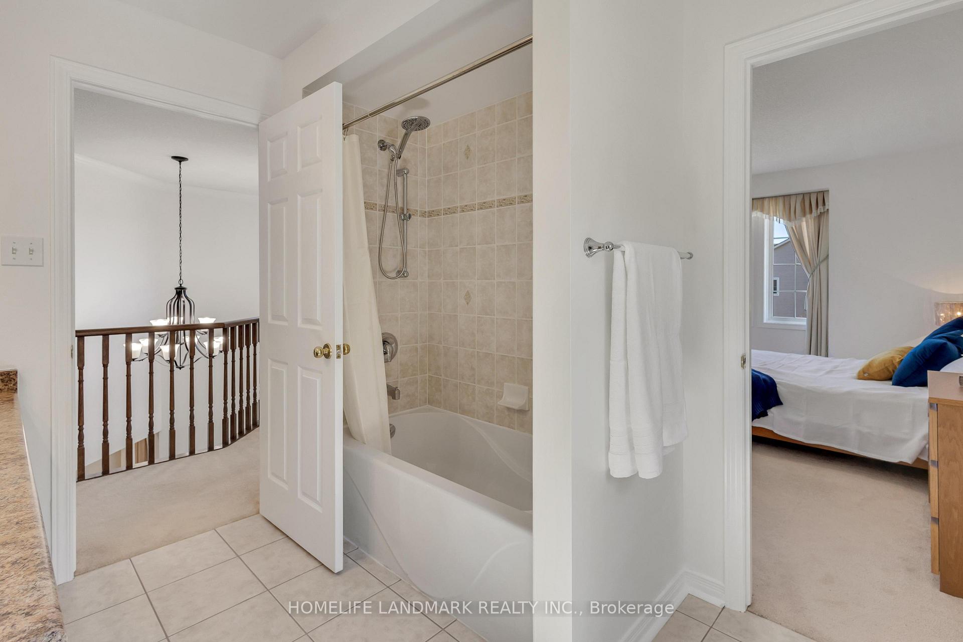 Photo 39 of 261 Waterbend Crescent, Kitchener — HOMEH
