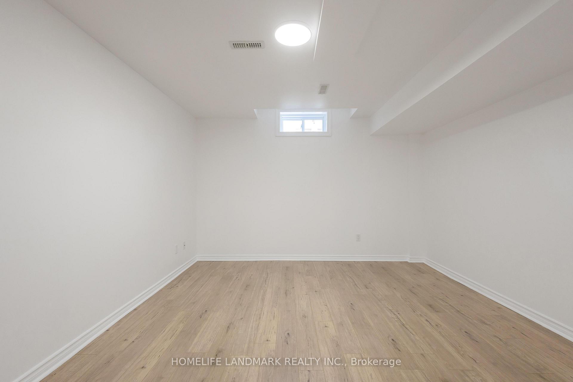 Photo 44 of 261 Waterbend Crescent, Kitchener — HOMEH