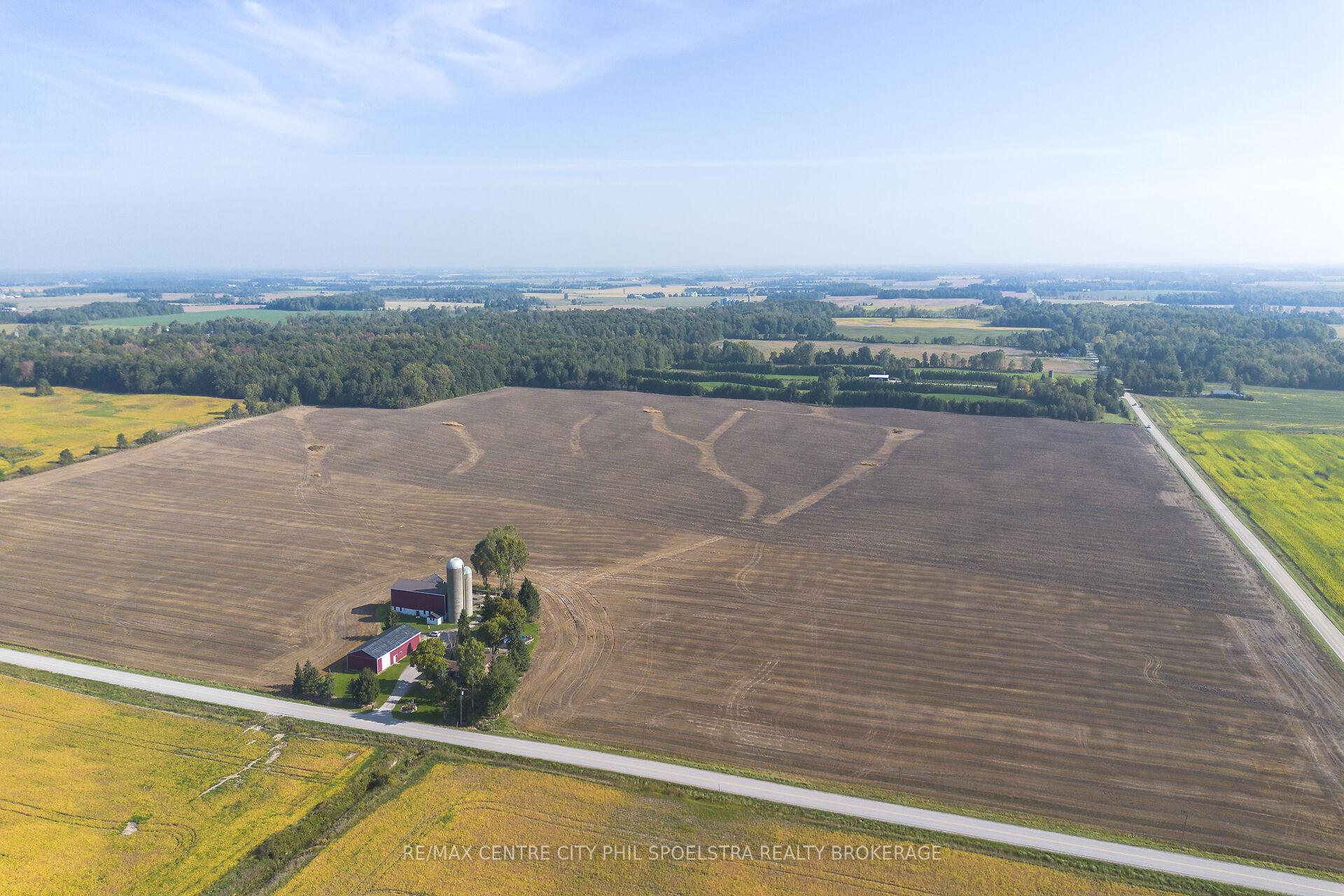 Photo 3 of 24734 Poplar Hill Road, Middlesex Centre, Rural Middlesex Centre — HOMEH