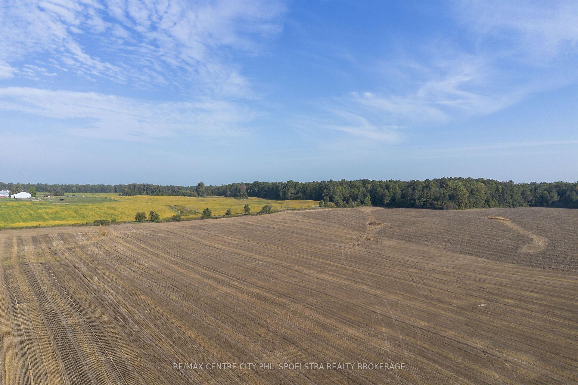 Photo 4 of 24734 Poplar Hill Road, Middlesex Centre, Rural Middlesex Centre — HOMEH