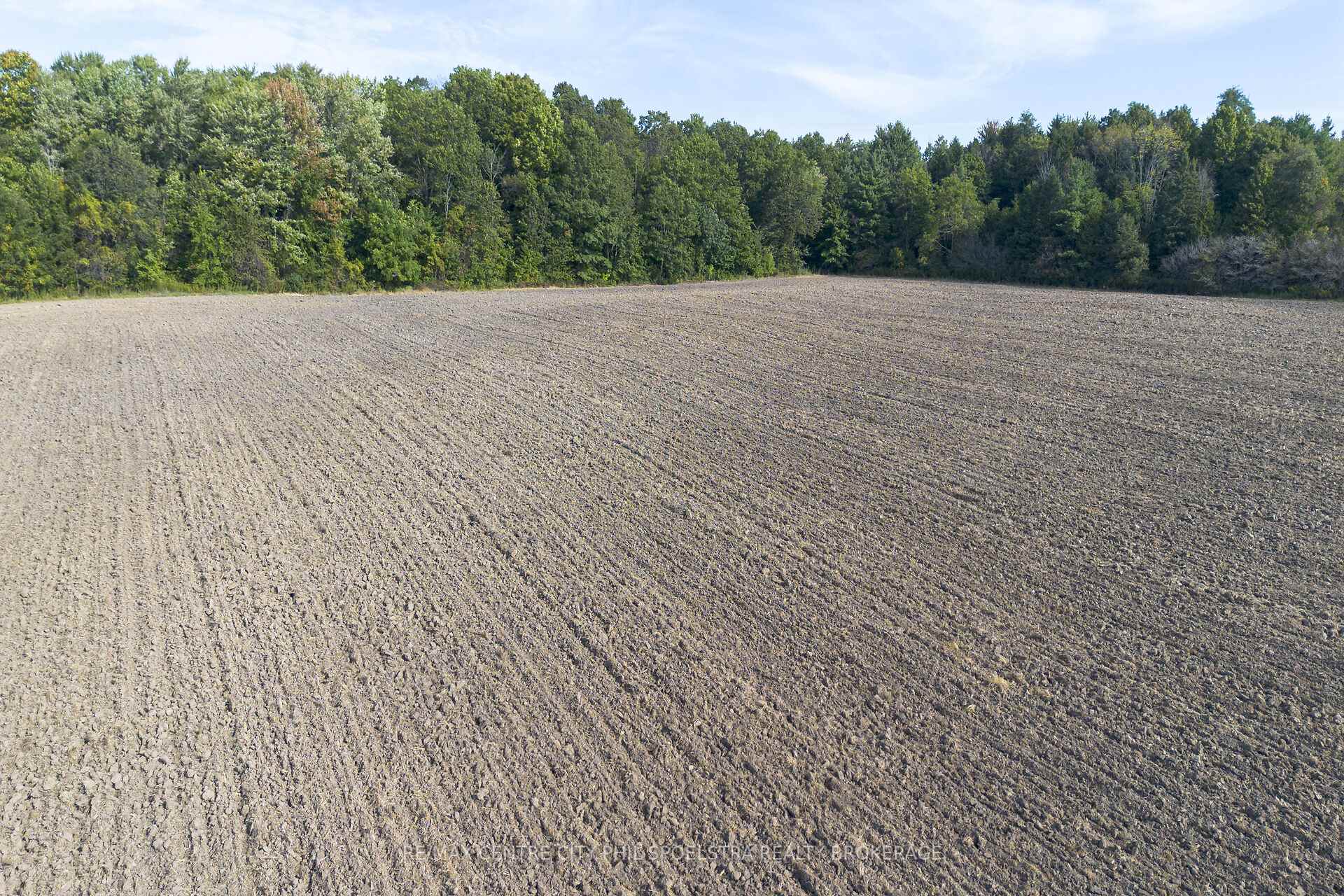 Photo 8 of 24734 Poplar Hill Road, Middlesex Centre, Rural Middlesex Centre — HOMEH