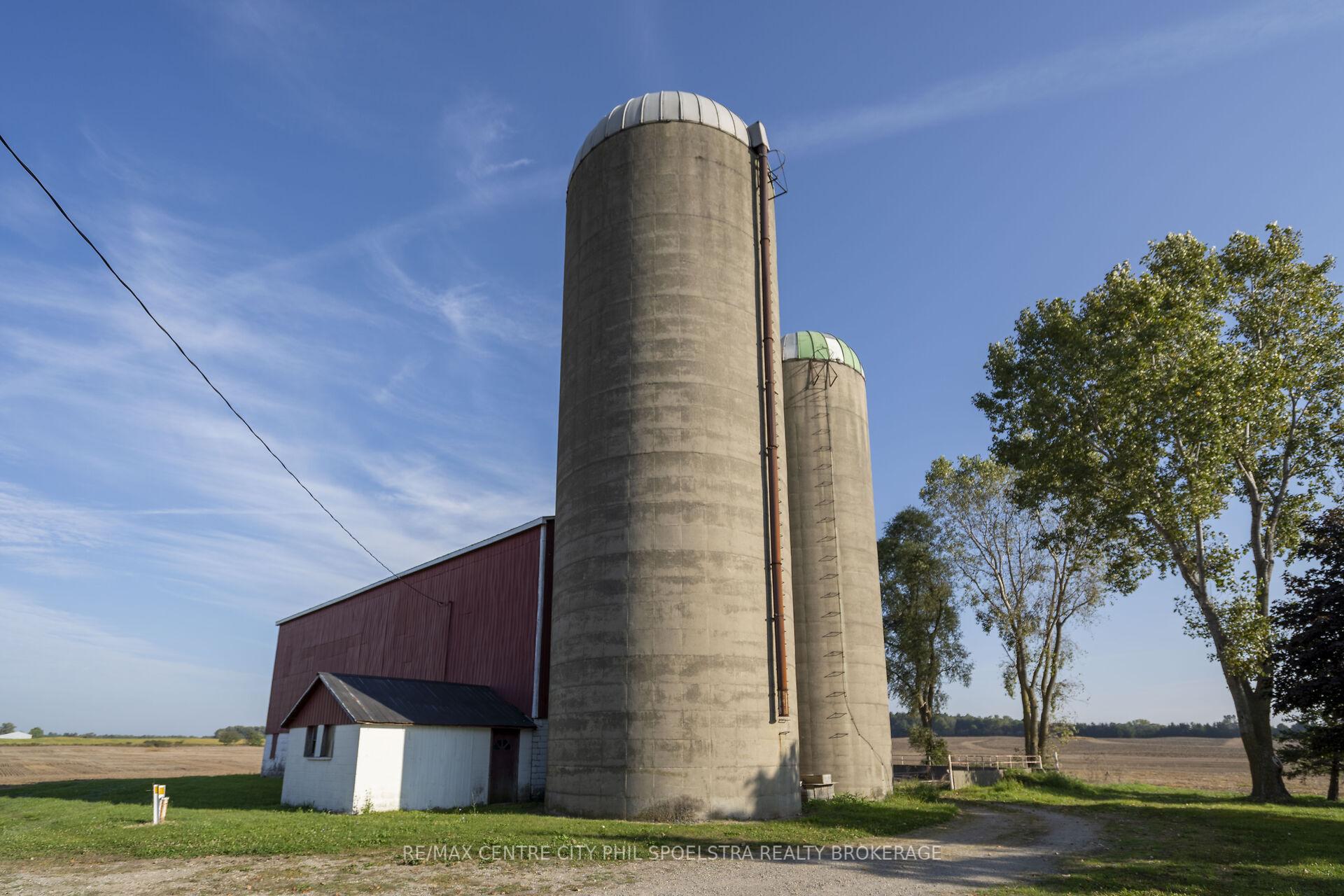 Photo 13 of 24734 Poplar Hill Road, Middlesex Centre, Rural Middlesex Centre — HOMEH