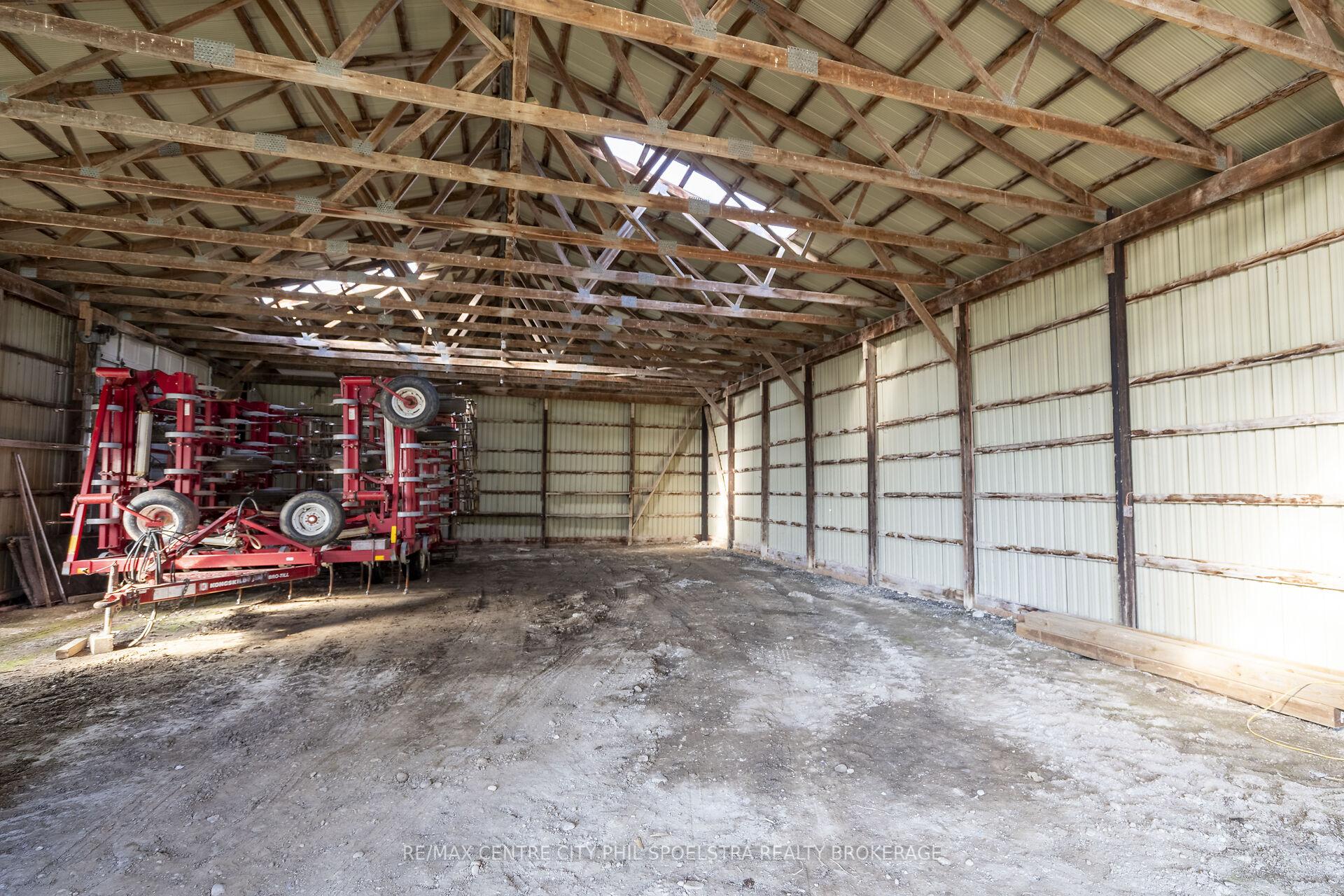 Photo 18 of 24734 Poplar Hill Road, Middlesex Centre, Rural Middlesex Centre — HOMEH