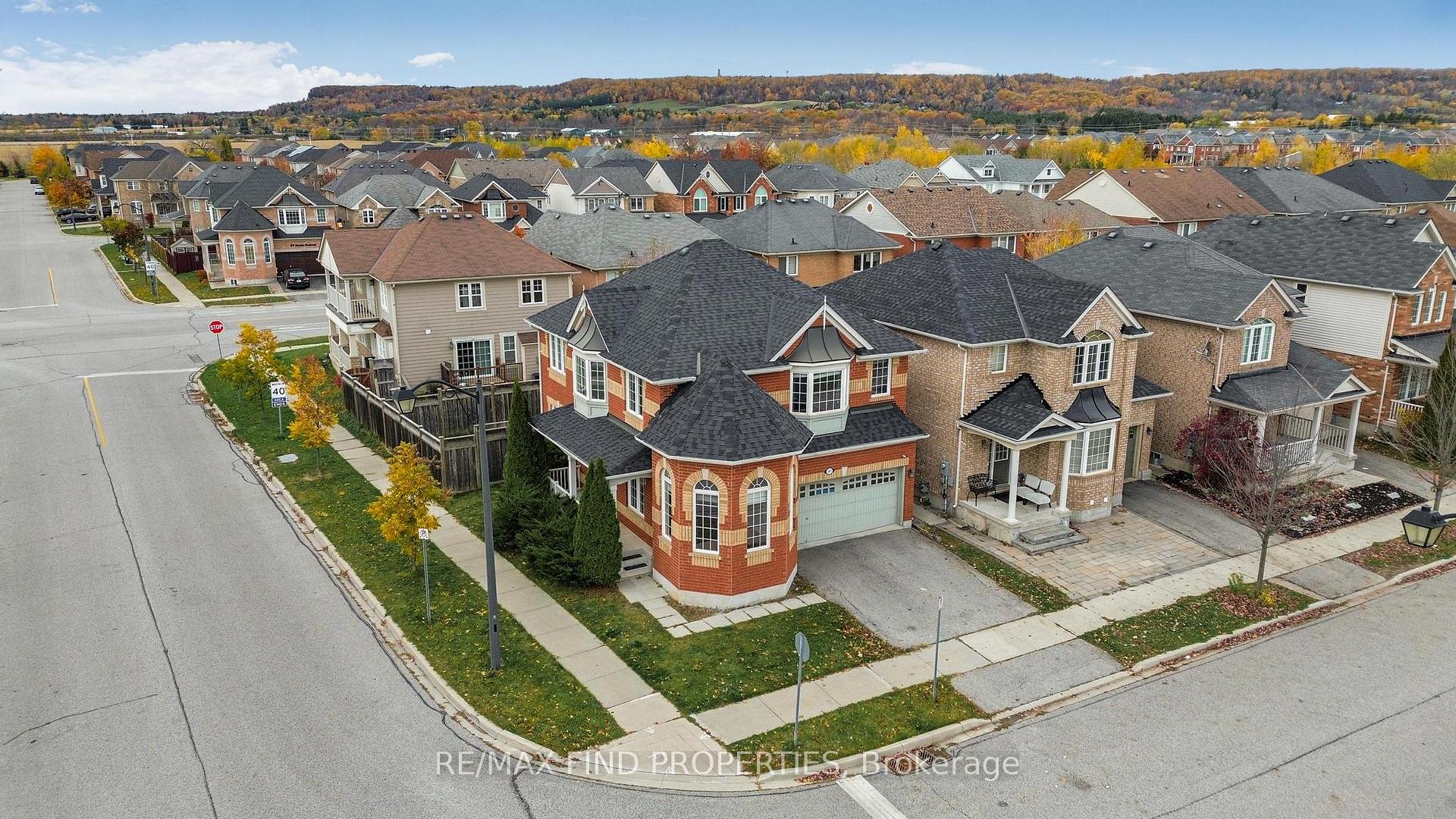 Photo 2 of 381 Ware Crescent, Milton, Harrison — HOMEH