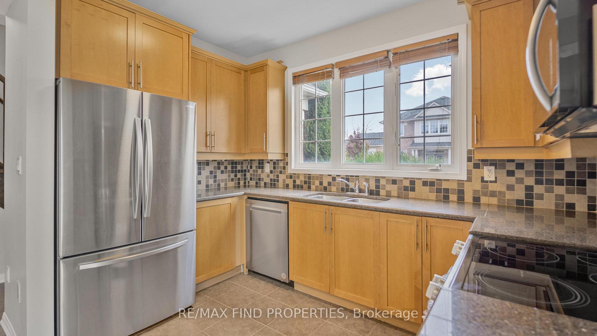 Photo 9 of 381 Ware Crescent, Milton, Harrison — HOMEH