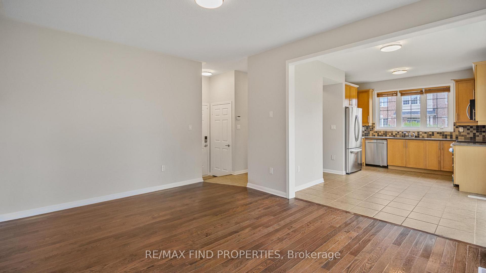 Photo 13 of 381 Ware Crescent, Milton, Harrison — HOMEH