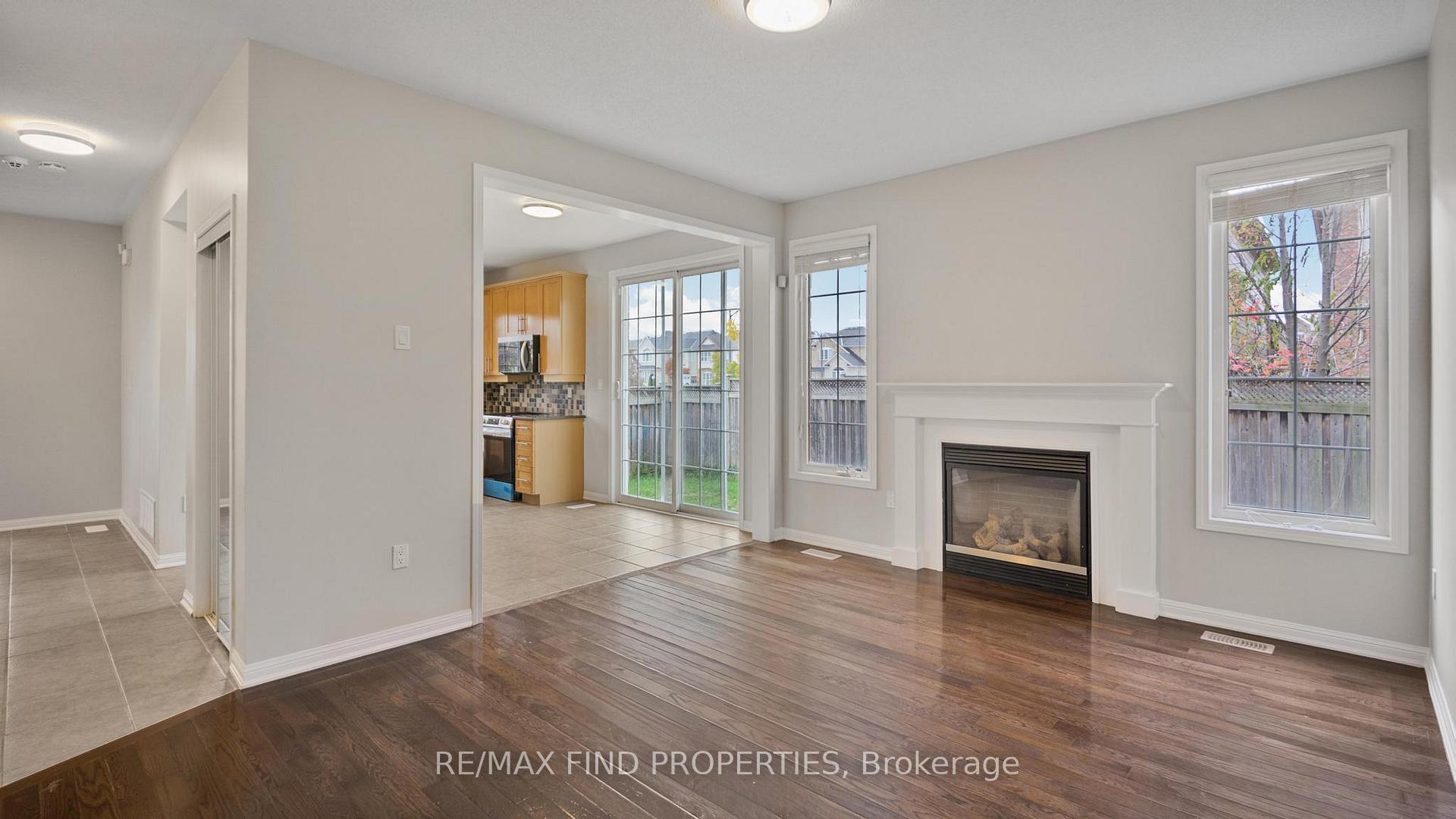 Photo 15 of 381 Ware Crescent, Milton, Harrison — HOMEH