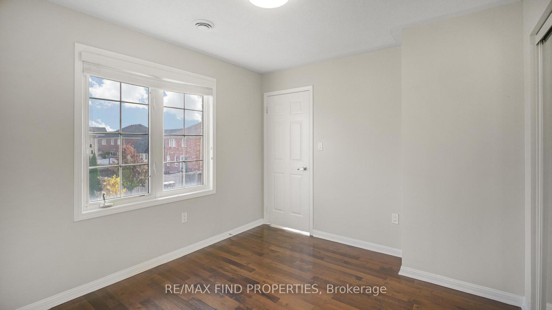 Photo 30 of 381 Ware Crescent, Milton, Harrison — HOMEH