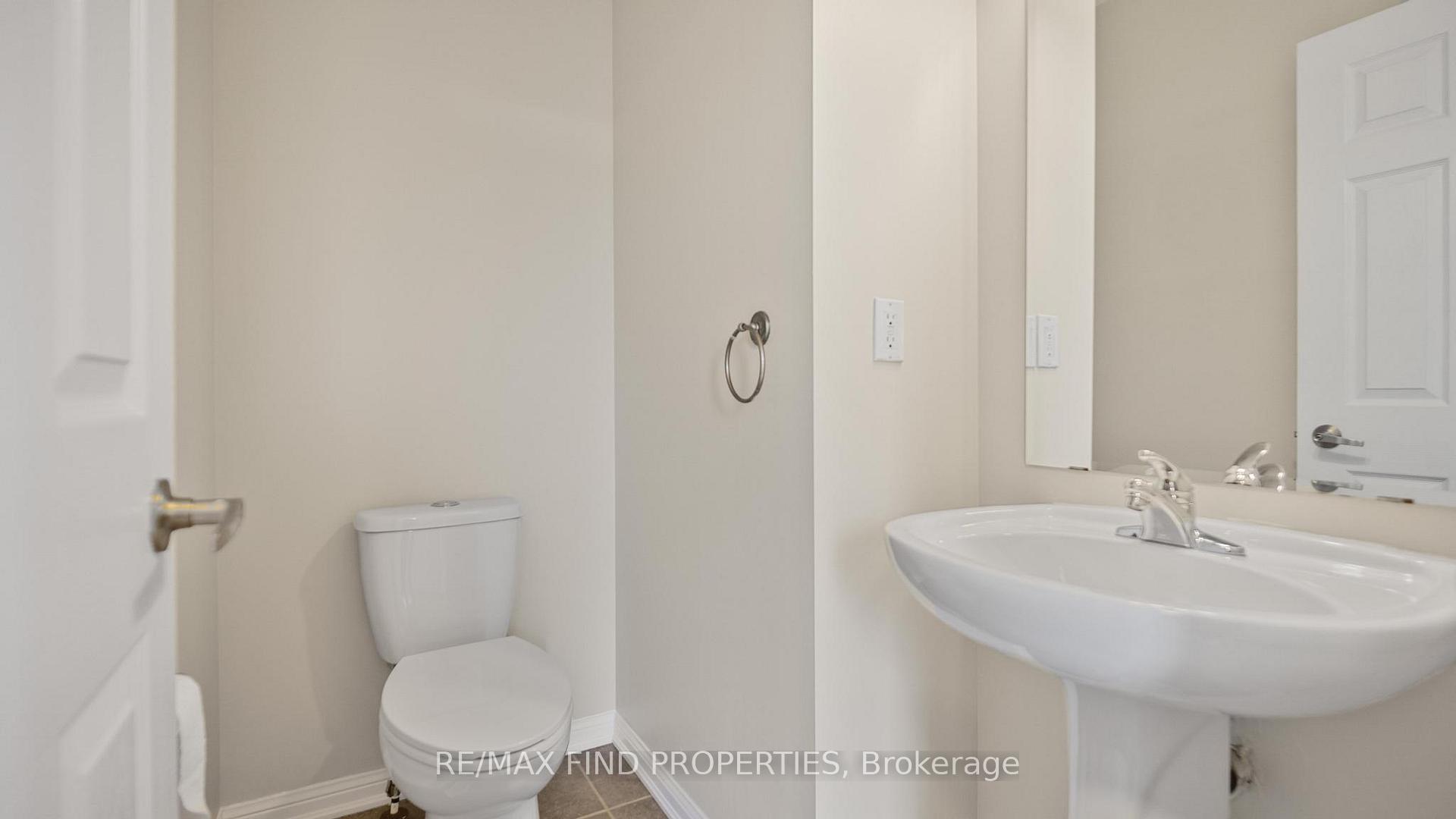 Photo 35 of 381 Ware Crescent, Milton, Harrison — HOMEH