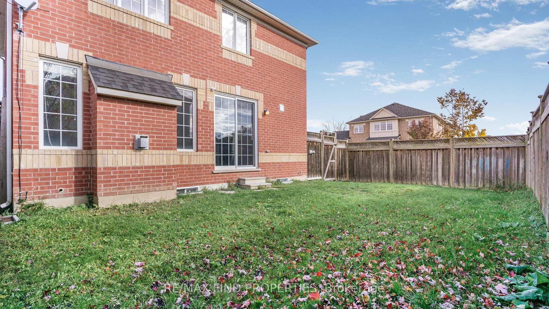 Photo 39 of 381 Ware Crescent, Milton, Harrison — HOMEH