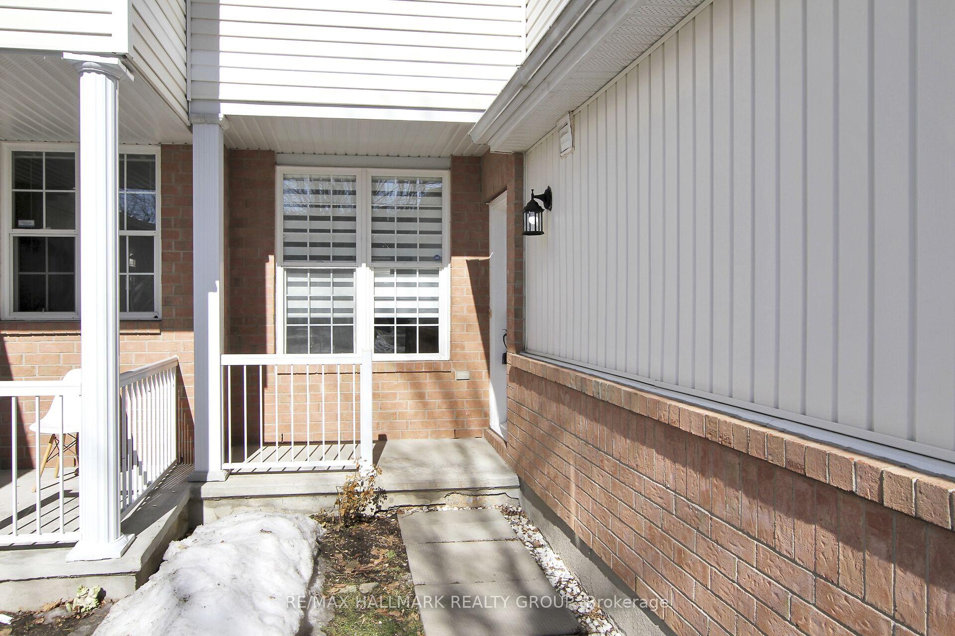 Photo 4 of 553 Aberfoyle Circle N, Ottawa, Kanata - Morgan's Grant/South March — HOMEH