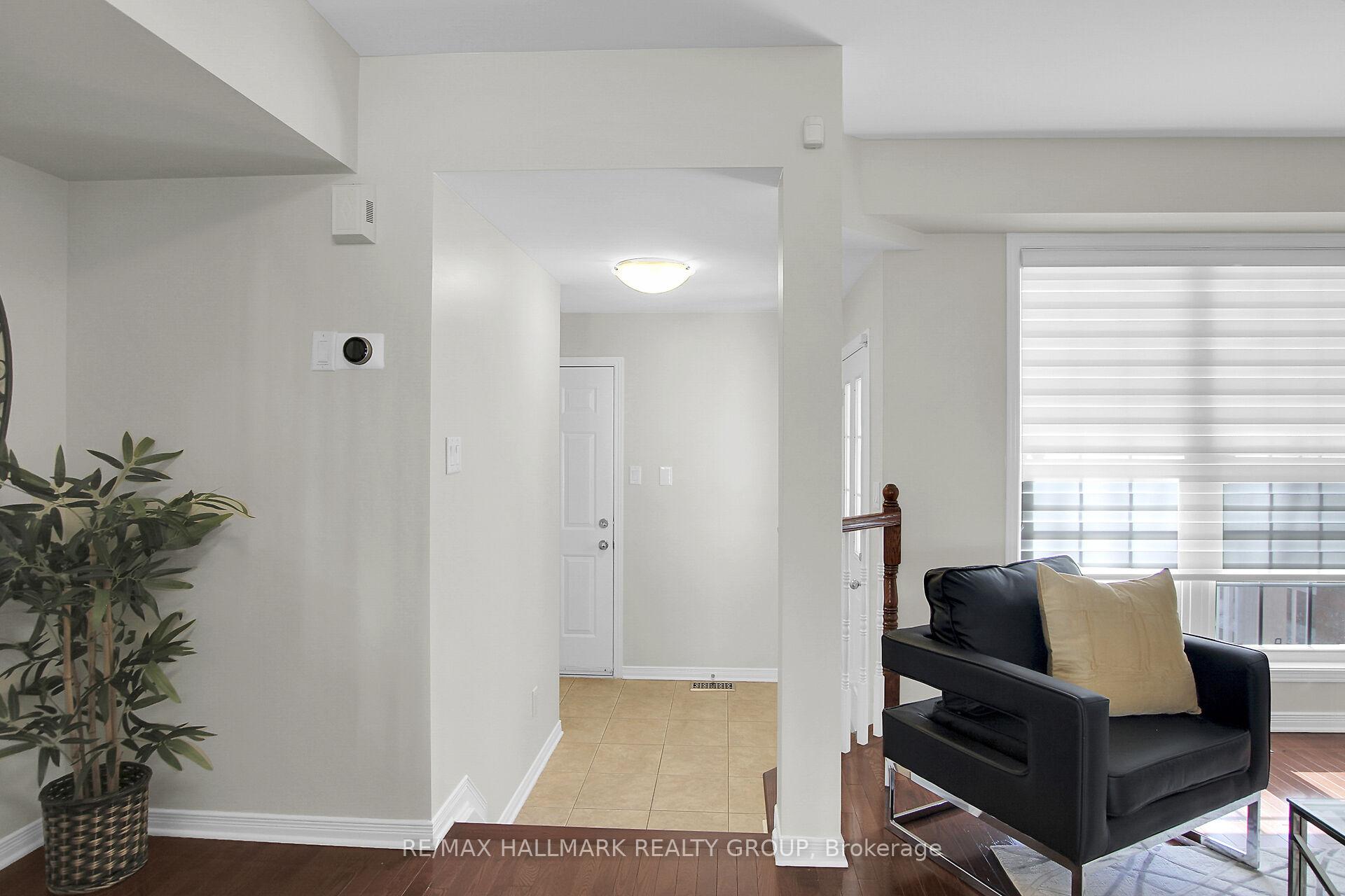 Photo 6 of 553 Aberfoyle Circle N, Ottawa, Kanata - Morgan's Grant/South March — HOMEH