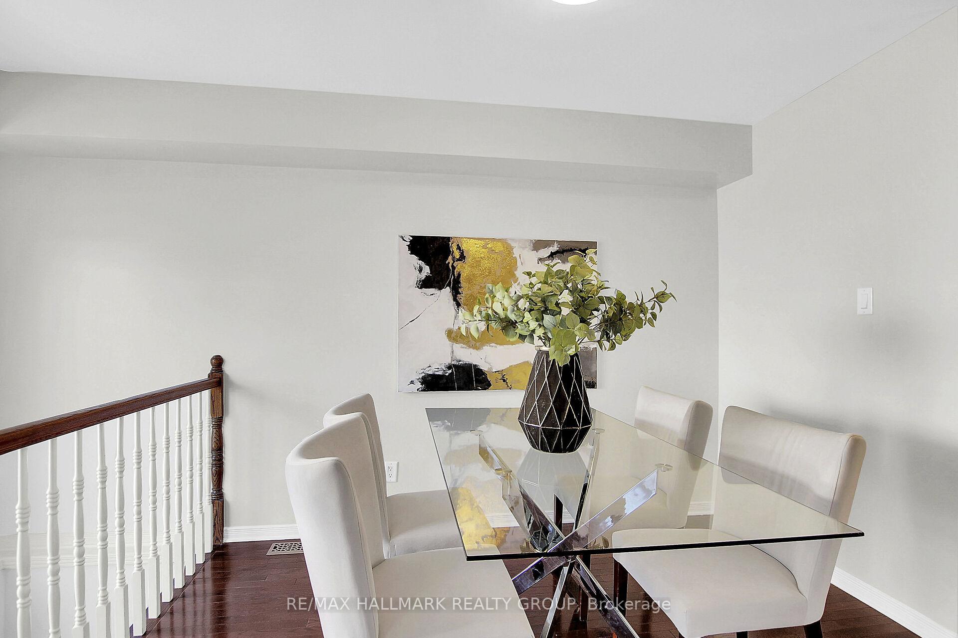 Photo 18 of 553 Aberfoyle Circle N, Ottawa, Kanata - Morgan's Grant/South March — HOMEH