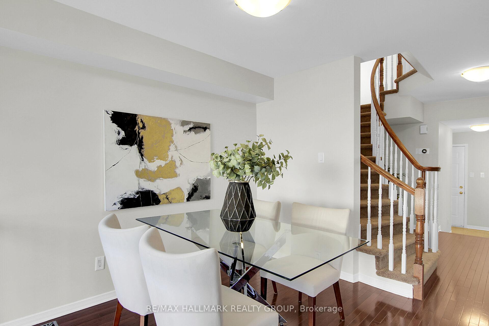 Photo 20 of 553 Aberfoyle Circle N, Ottawa, Kanata - Morgan's Grant/South March — HOMEH