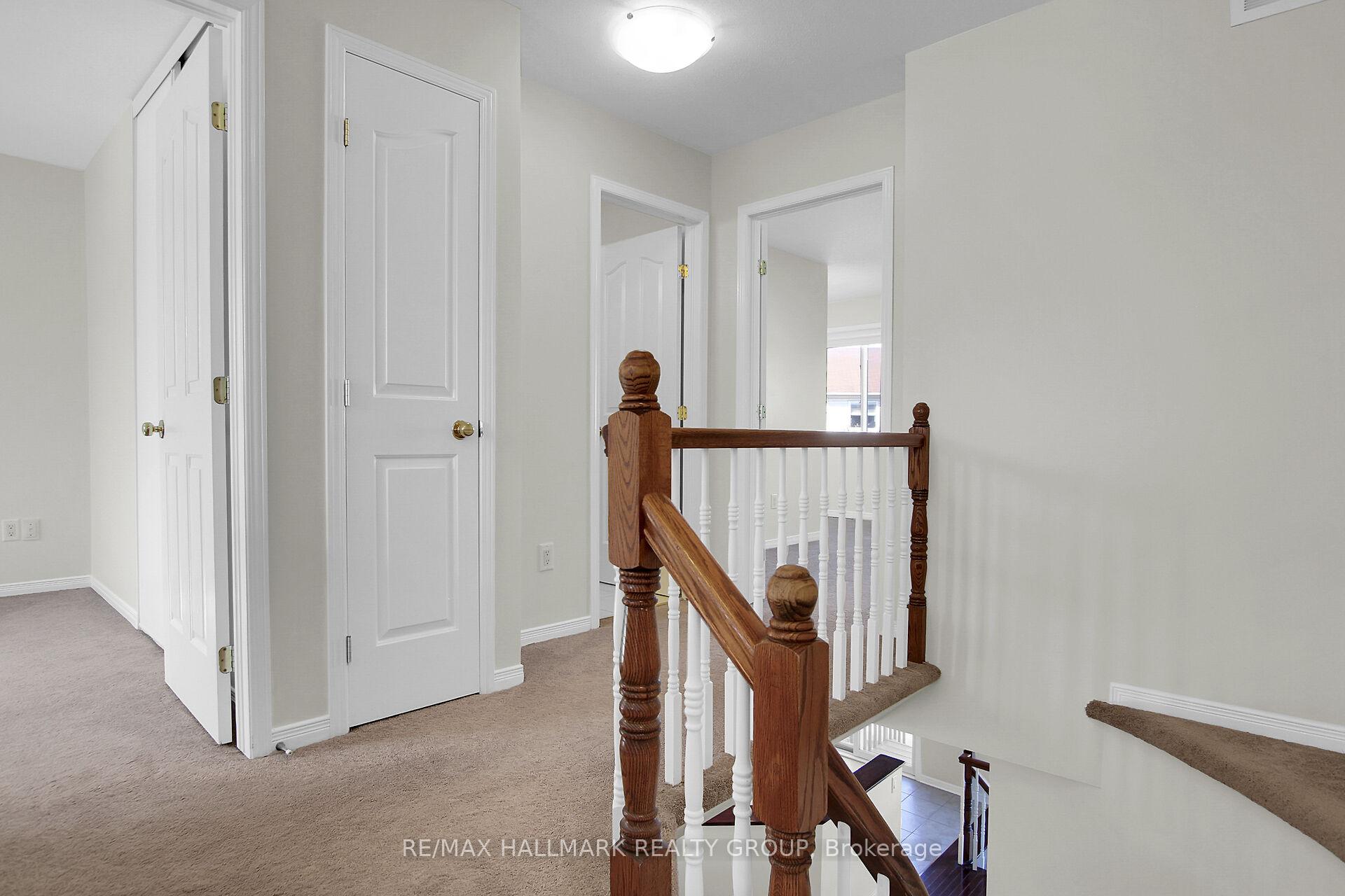 Photo 32 of 553 Aberfoyle Circle N, Ottawa, Kanata - Morgan's Grant/South March — HOMEH