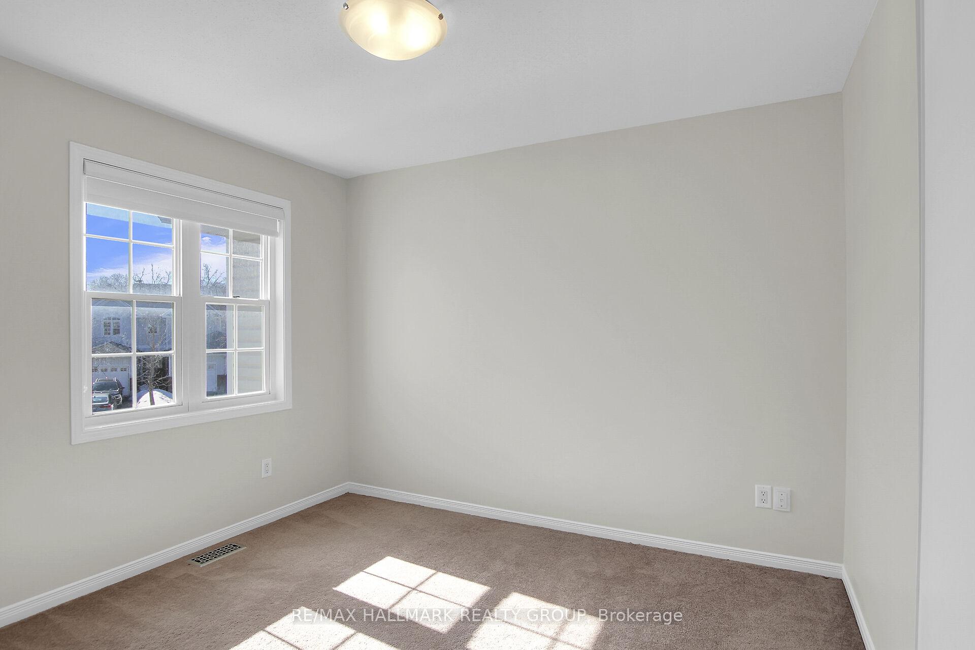 Photo 35 of 553 Aberfoyle Circle N, Ottawa, Kanata - Morgan's Grant/South March — HOMEH
