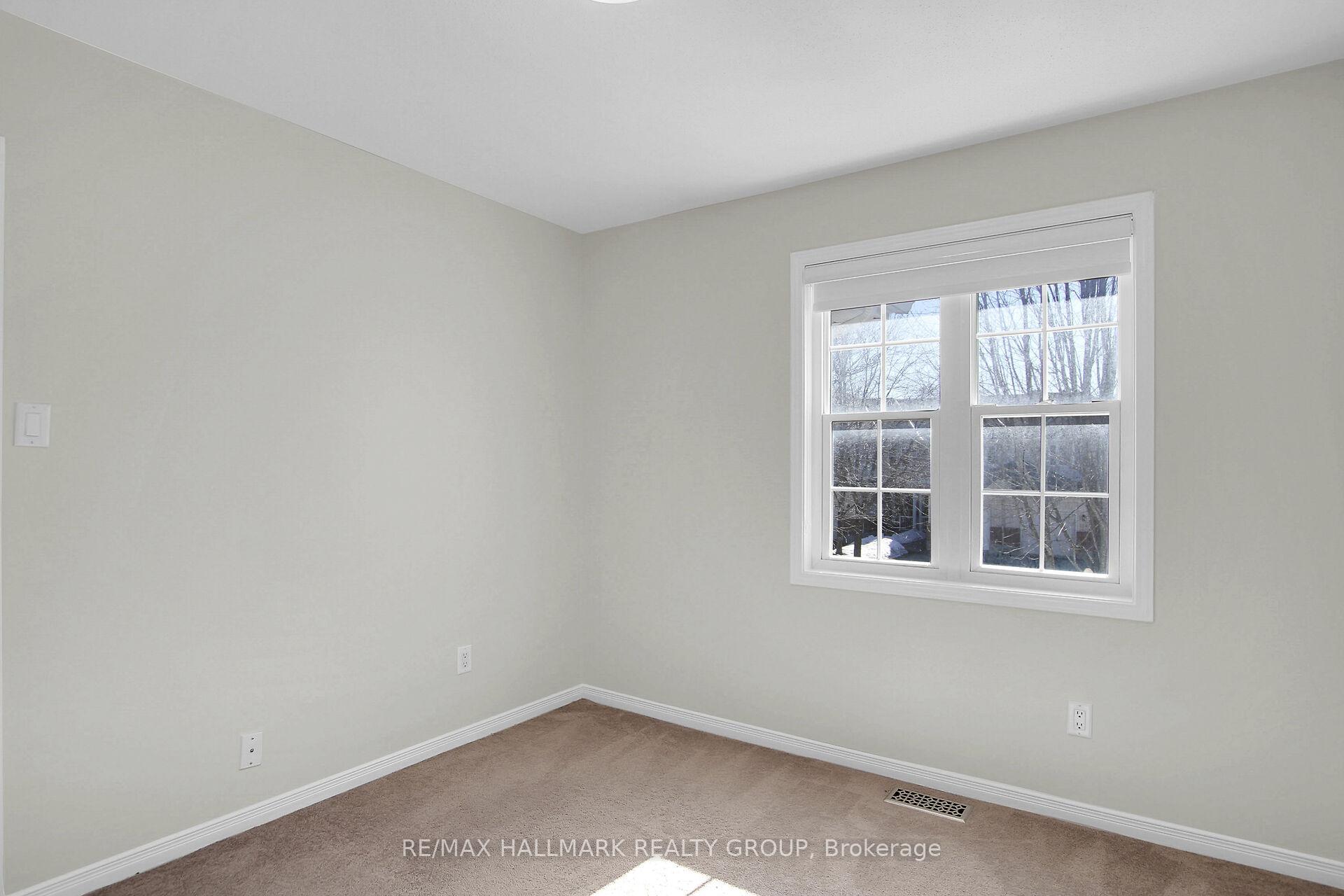 Photo 40 of 553 Aberfoyle Circle N, Ottawa, Kanata - Morgan's Grant/South March — HOMEH