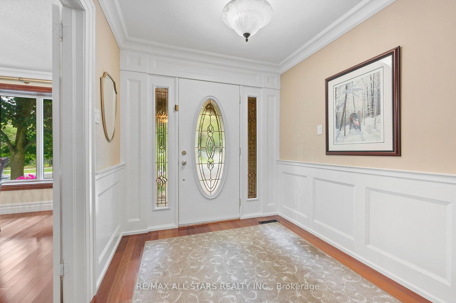 Photo 4 of 603 Village Parkway, Markham, Unionville — HOMEH
