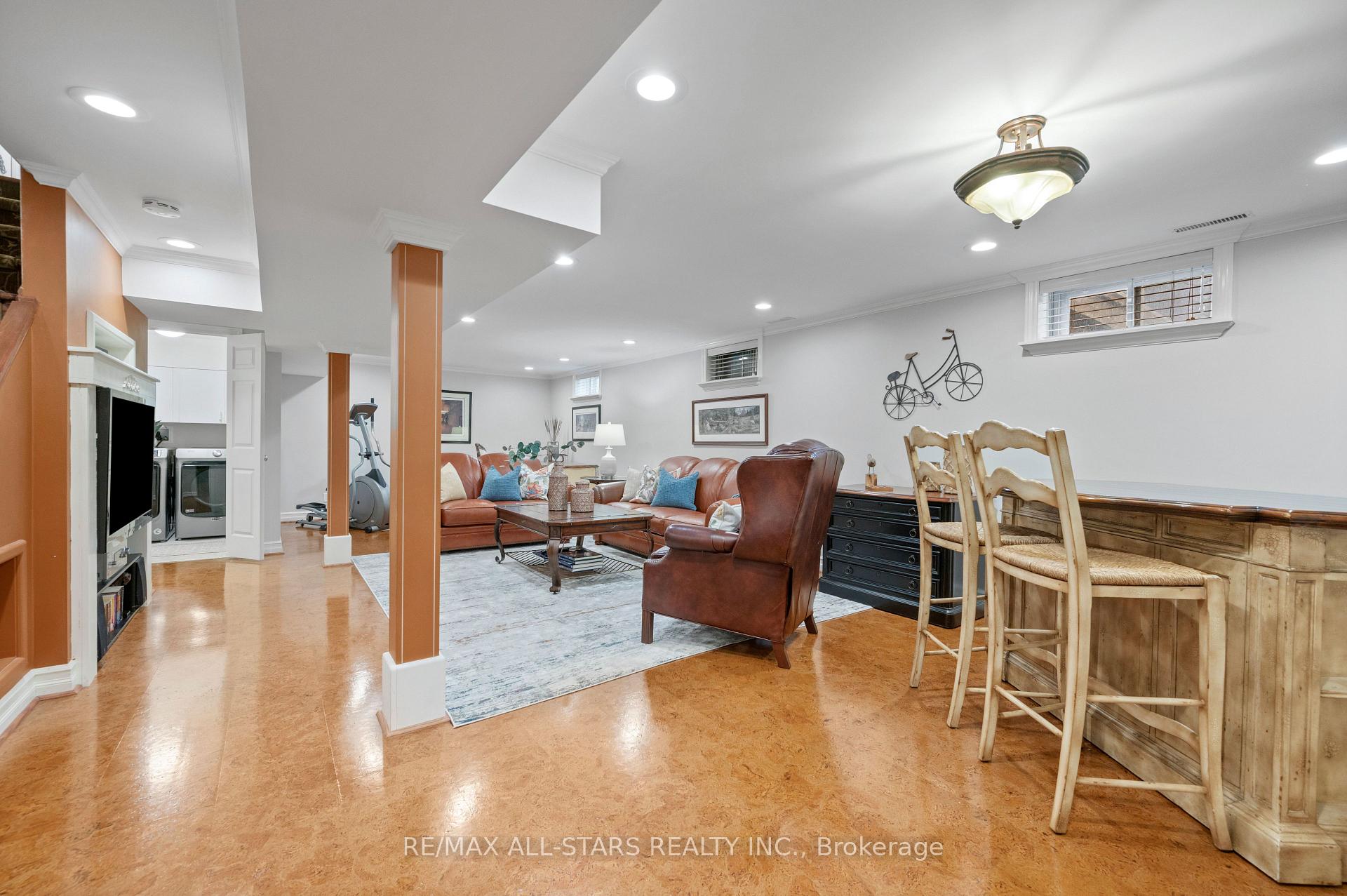 Photo 33 of 603 Village Parkway, Markham, Unionville — HOMEH