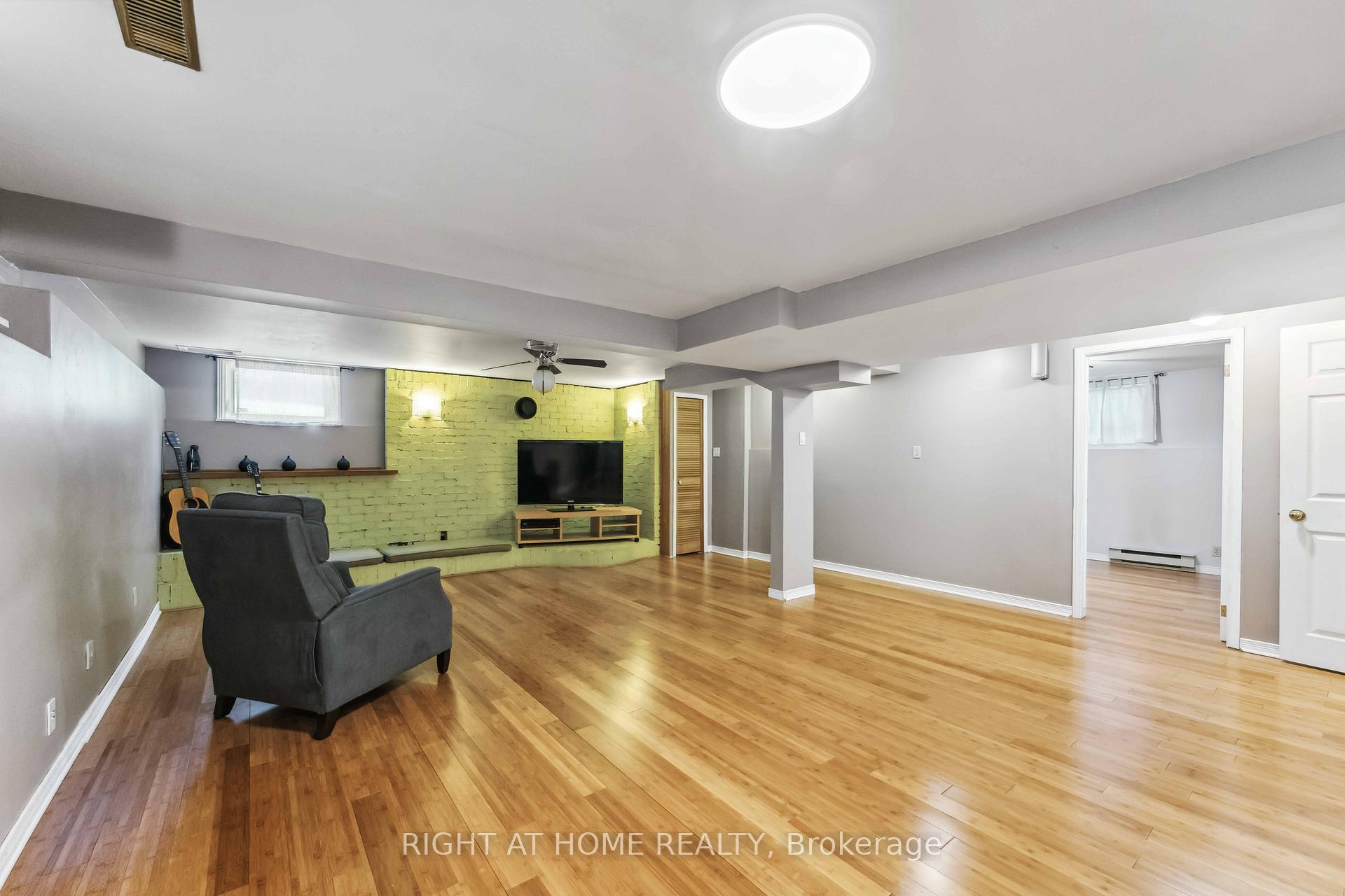 Photo 31 of 114 Shearer Crescent, Ottawa, Kanata - Katimavik — HOMEH