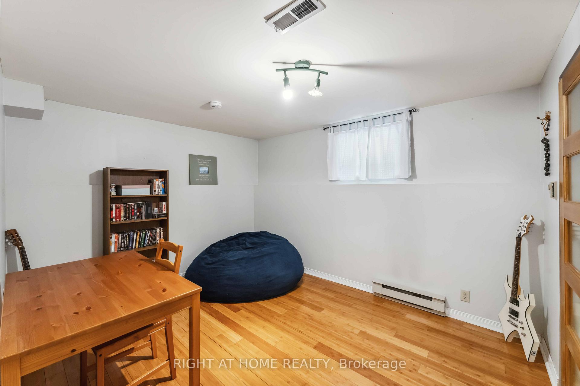 Photo 33 of 114 Shearer Crescent, Ottawa, Kanata - Katimavik — HOMEH