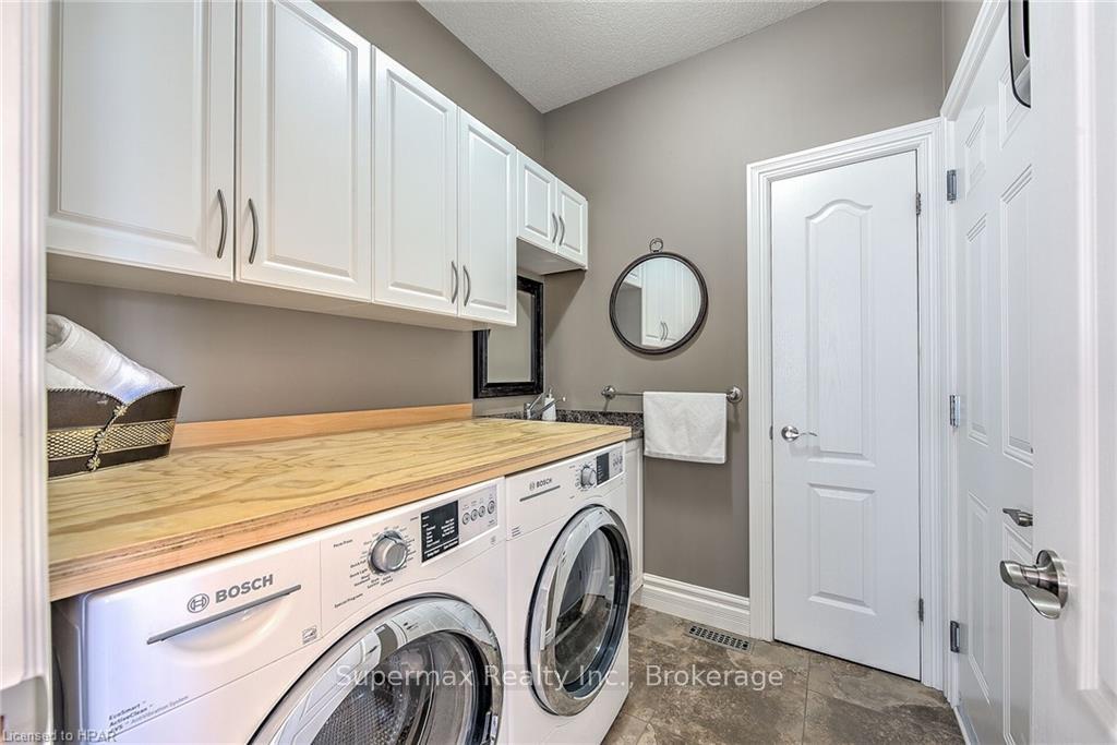 Photo 8 of 119 Calvert Lane, Middlesex Centre, Ilderton — HOMEH
