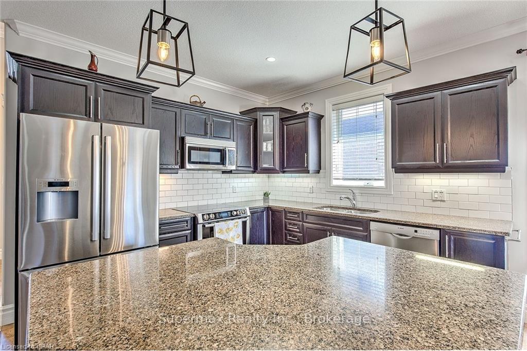 Photo 11 of 119 Calvert Lane, Middlesex Centre, Ilderton — HOMEH