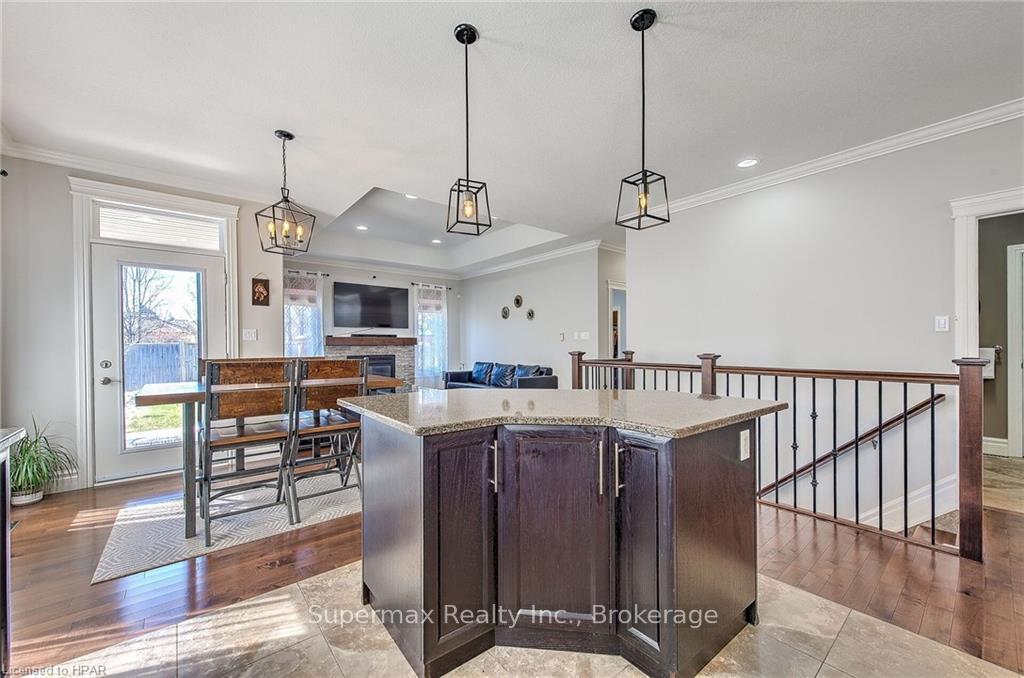 Photo 15 of 119 Calvert Lane, Middlesex Centre, Ilderton — HOMEH