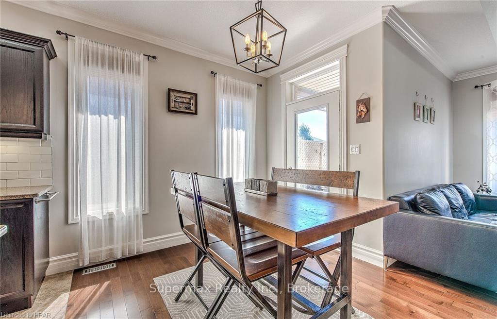 Photo 18 of 119 Calvert Lane, Middlesex Centre, Ilderton — HOMEH