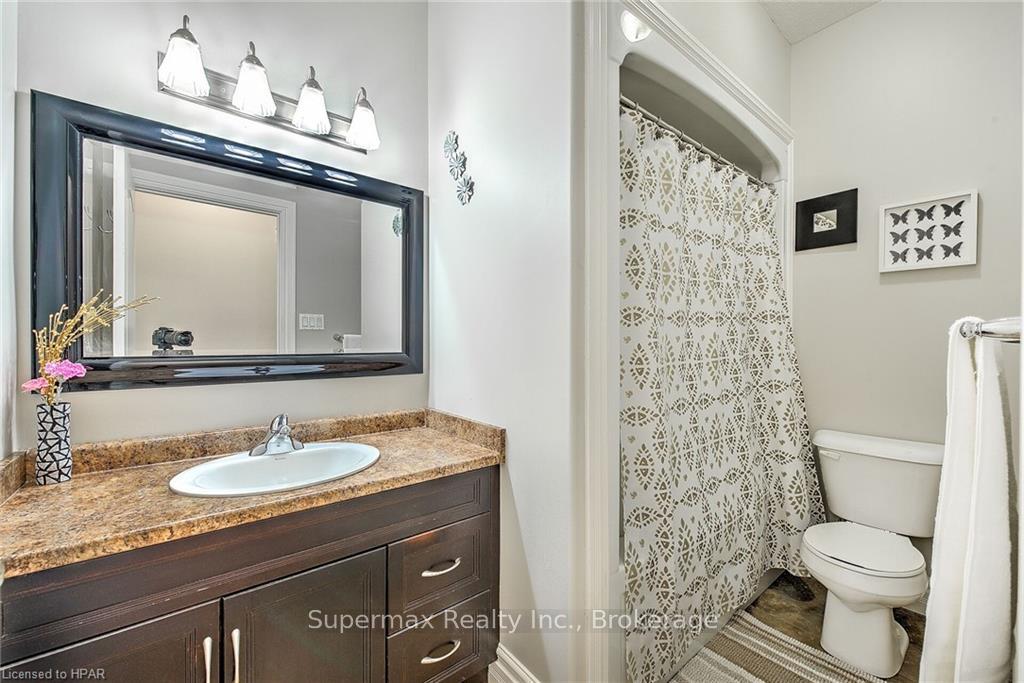 Photo 24 of 119 Calvert Lane, Middlesex Centre, Ilderton — HOMEH