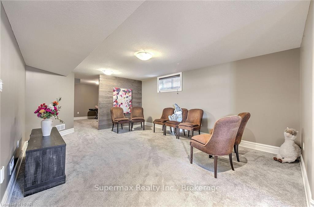 Photo 32 of 119 Calvert Lane, Middlesex Centre, Ilderton — HOMEH