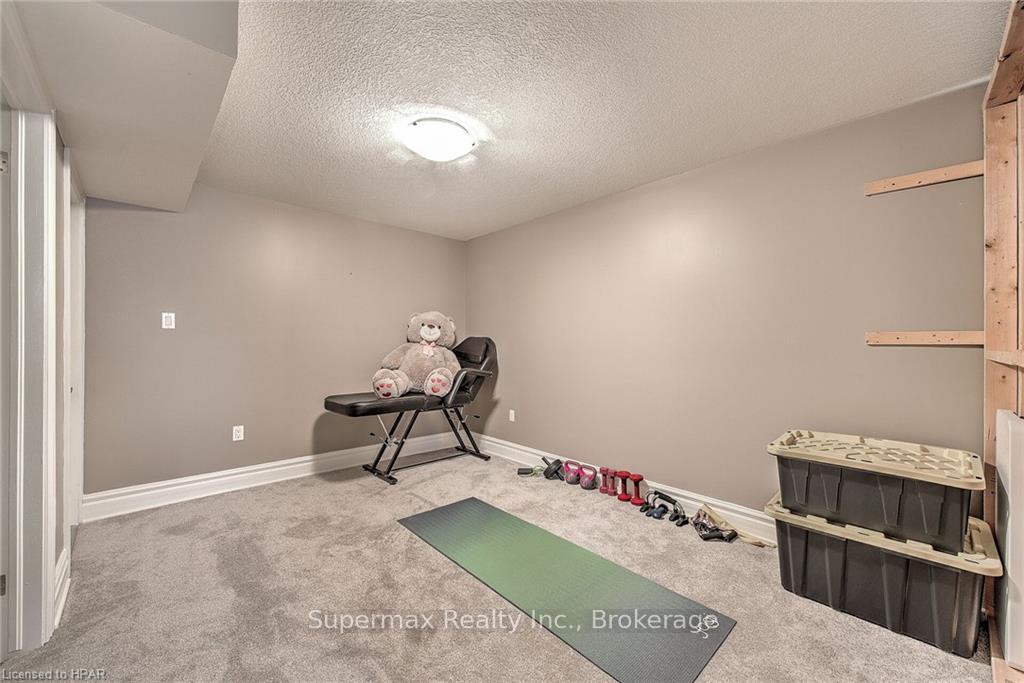 Photo 33 of 119 Calvert Lane, Middlesex Centre, Ilderton — HOMEH