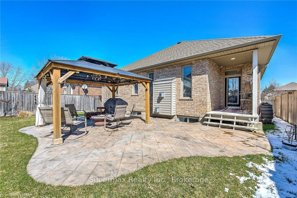 Photo 37 of 119 Calvert Lane, Middlesex Centre, Ilderton — HOMEH